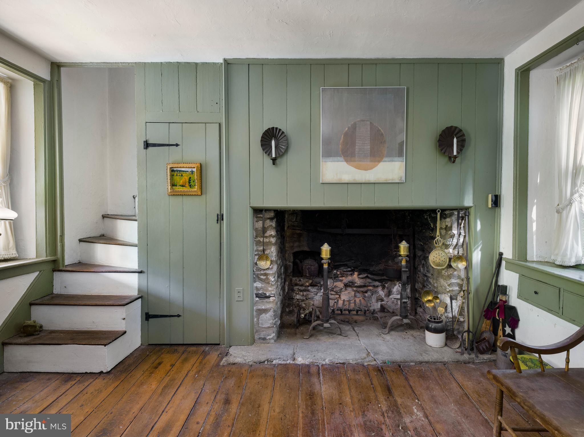 NEWTOWN SQ - Residential