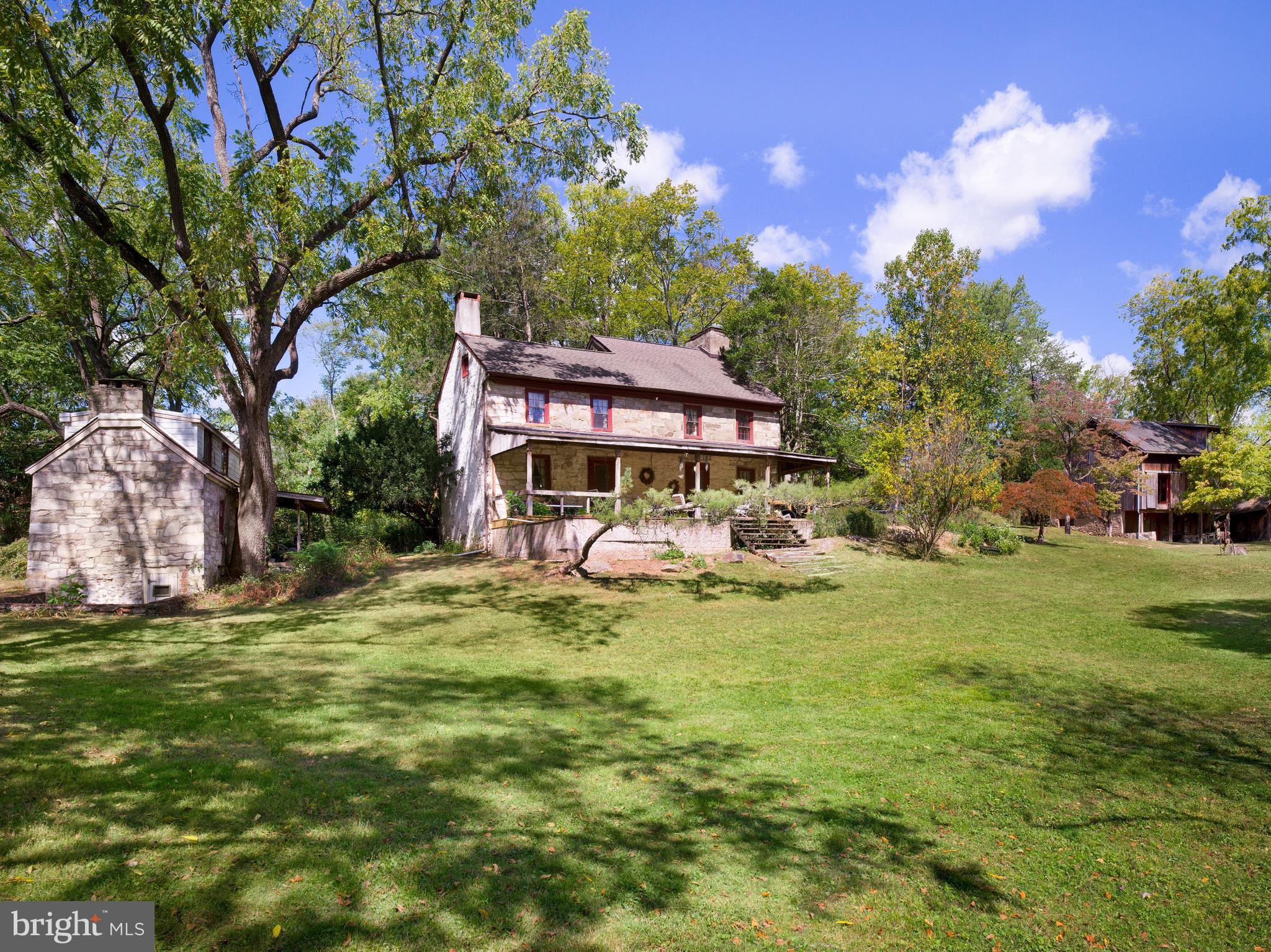 NEWTOWN SQ - Residential