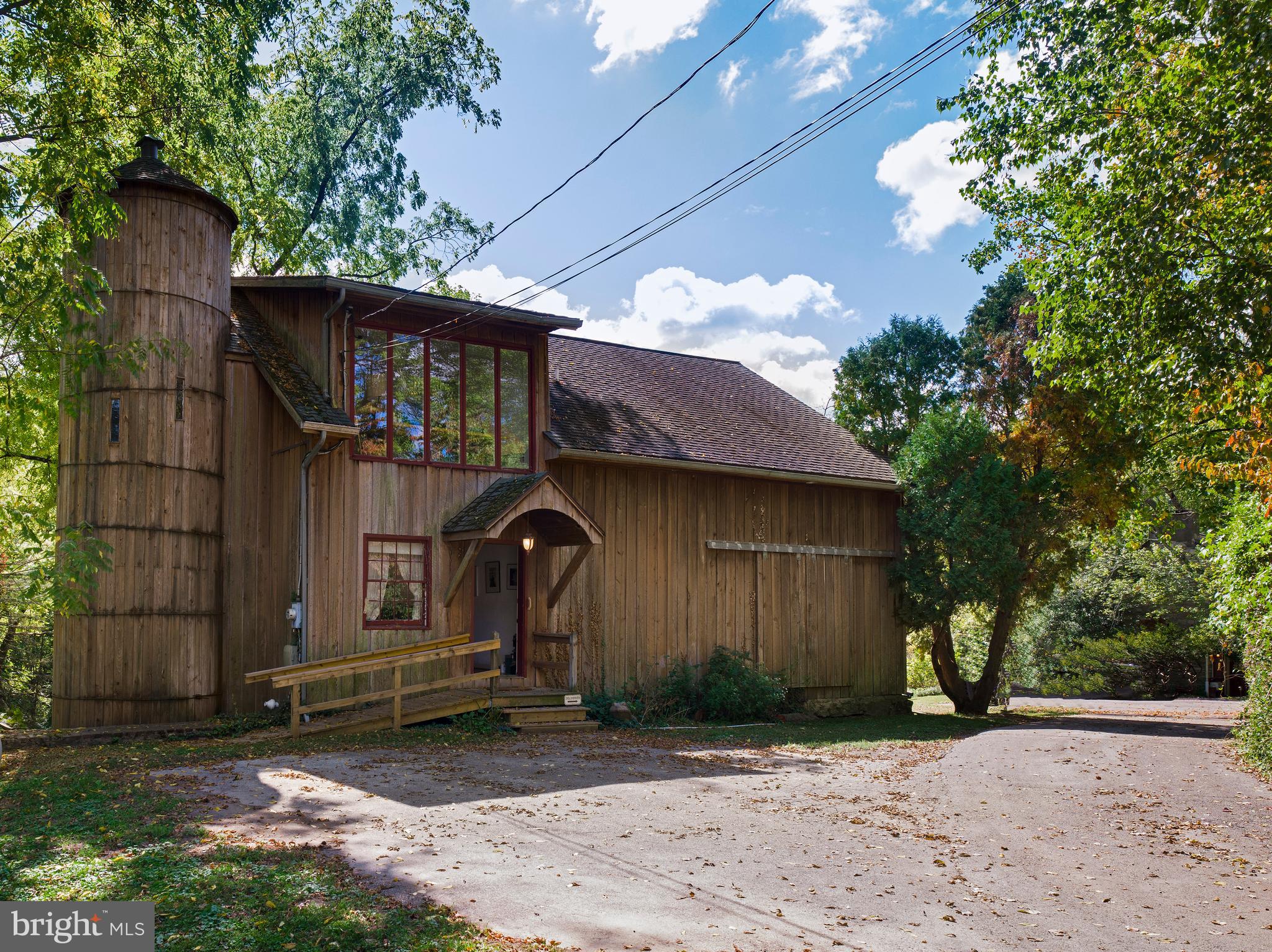 NEWTOWN SQ - Residential