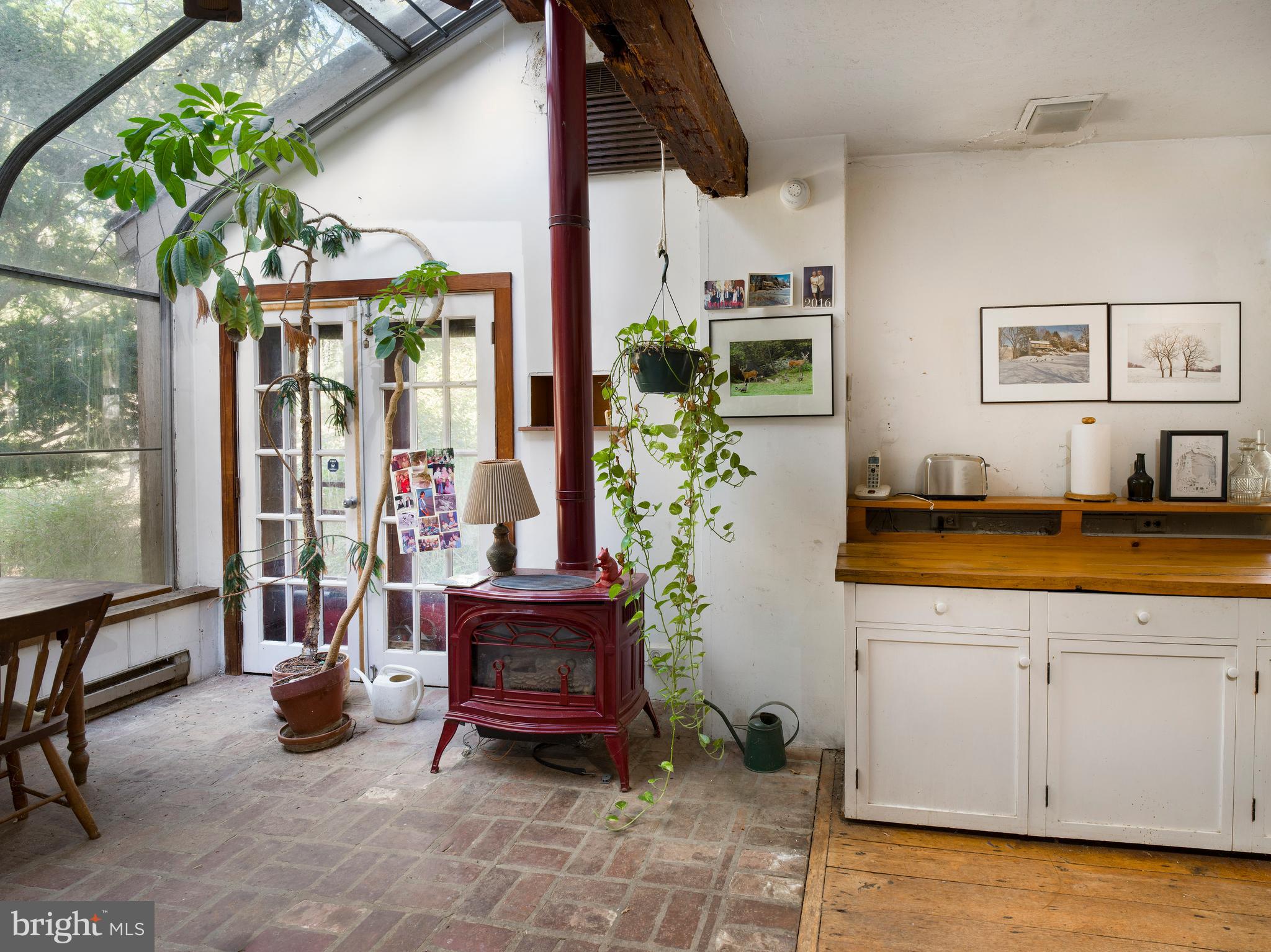 NEWTOWN SQ - Residential