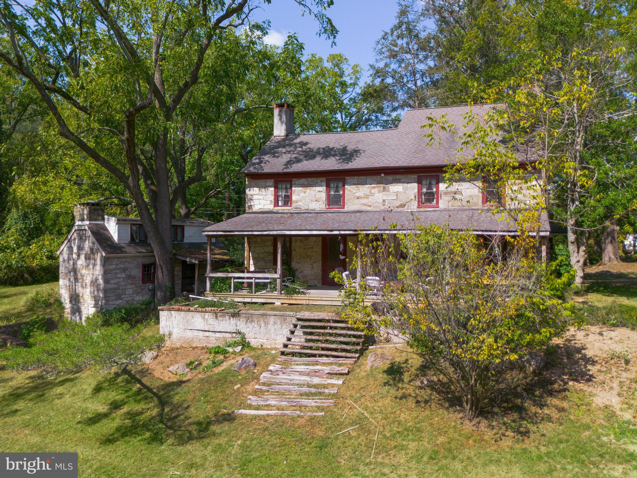 NEWTOWN SQ - Residential