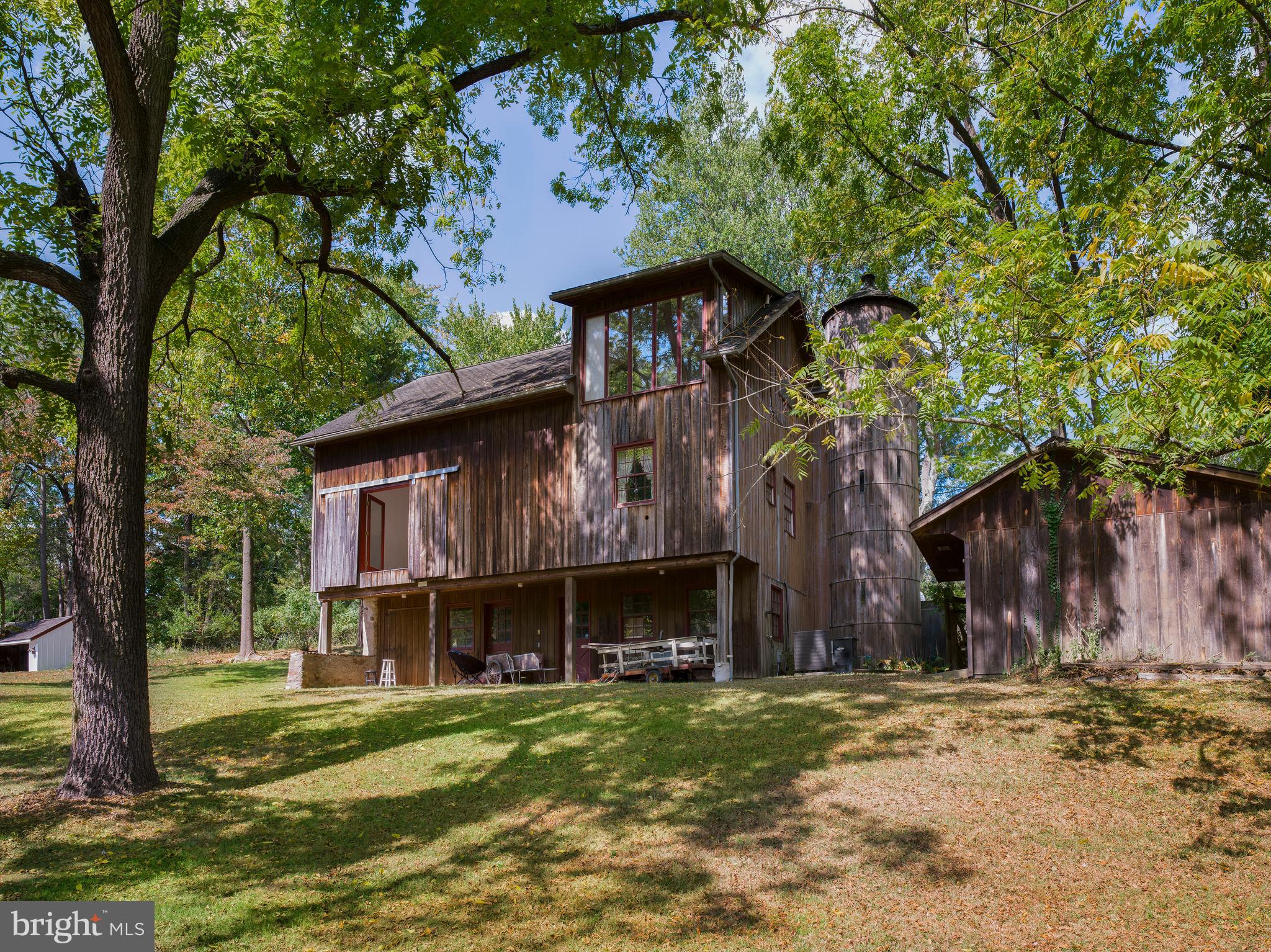 NEWTOWN SQ - Residential