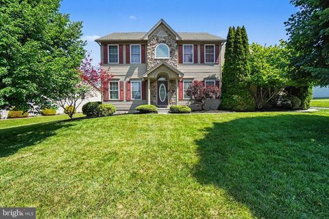 Homes For Sale - 7322 Cobble Stone Drive<br/> HARRISBURG, PA 17112