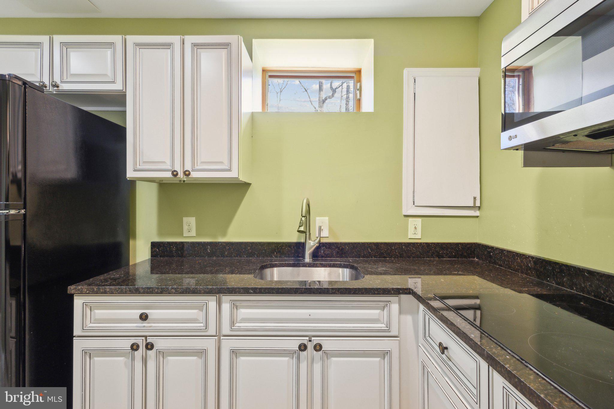 WESTRIDGE - Residential Lease