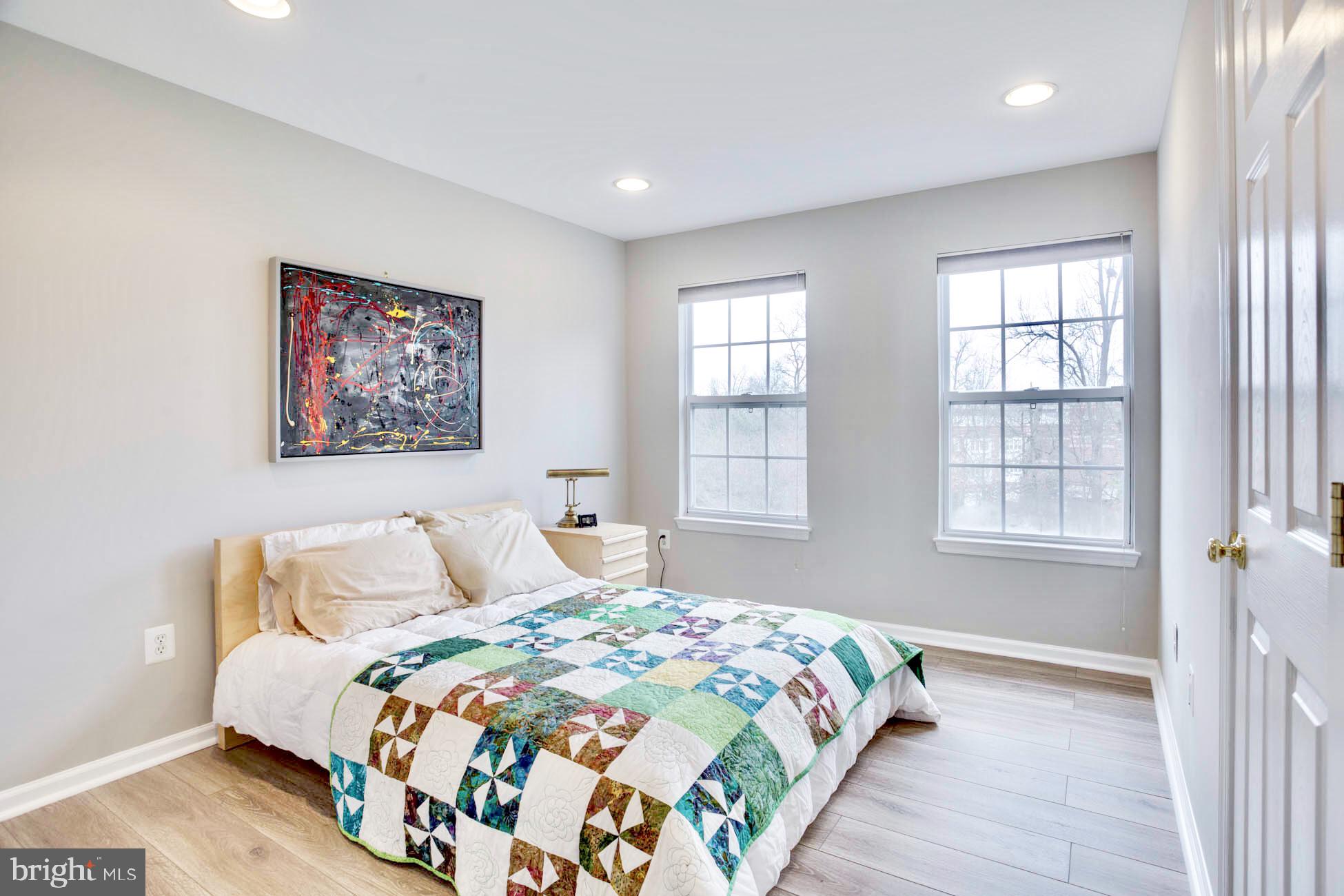 LINCOLN PARK - Residential