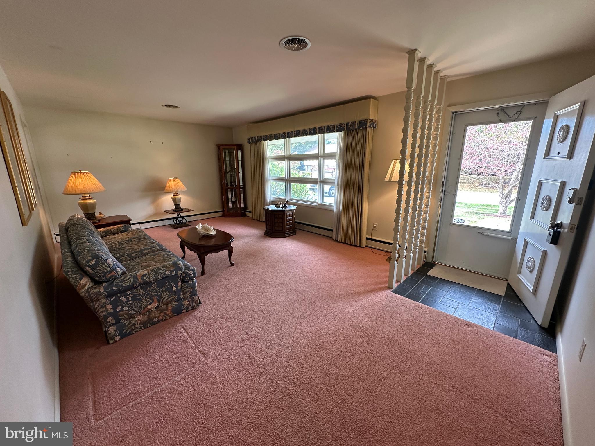 FOUNTAIN HEAD - Residential