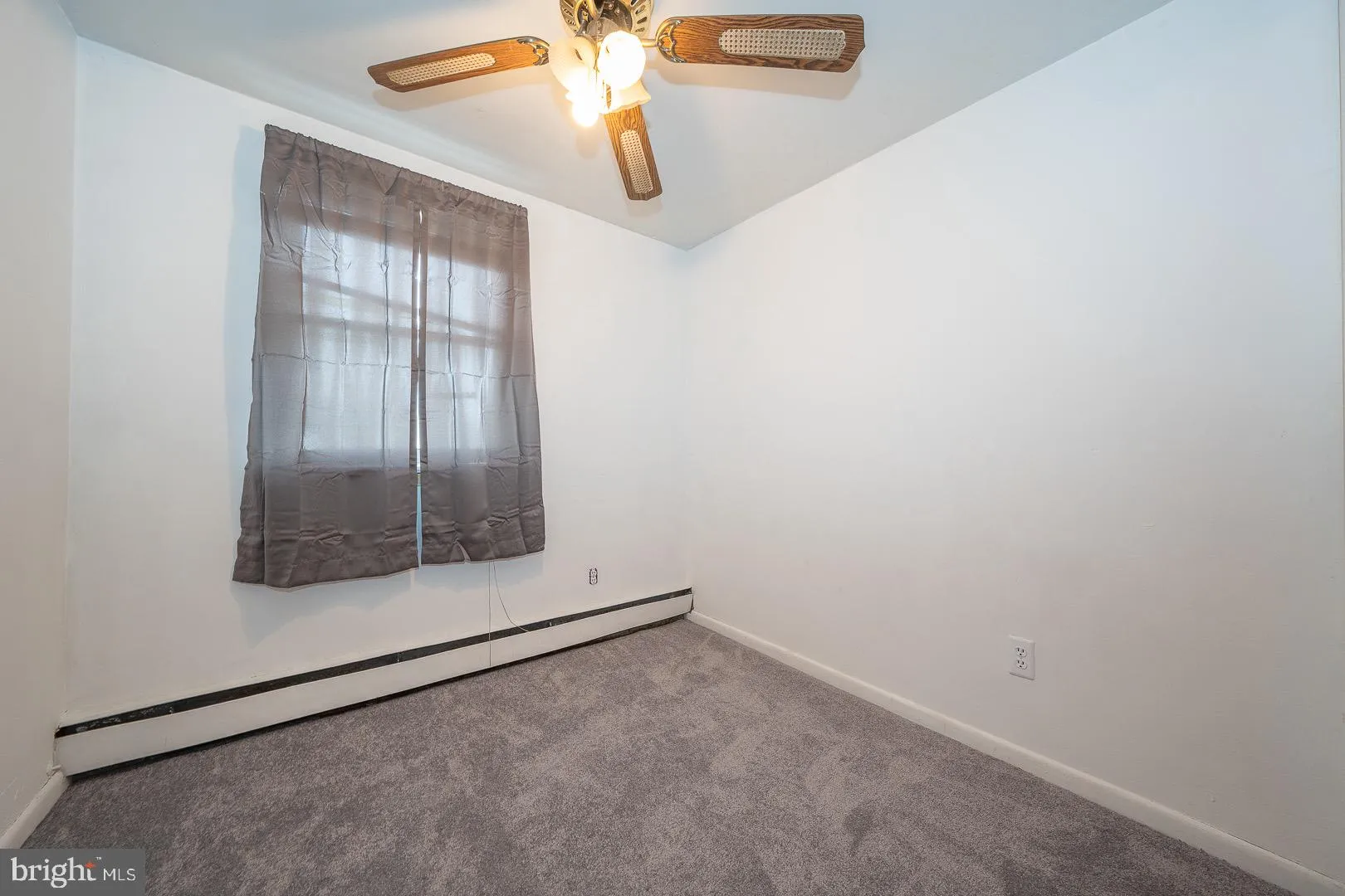 Newtown Square, Pennsylvania 19073, United States, 5 Bedrooms Bedrooms, ,2 BathroomsBathrooms,Residential,Pending,78375