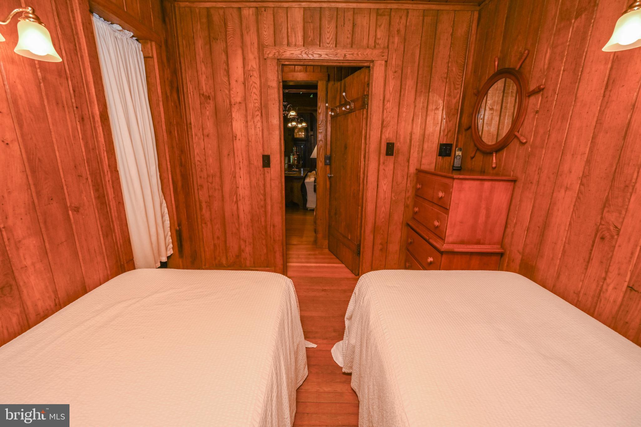 TURKEY NECK ESTATES - Residential