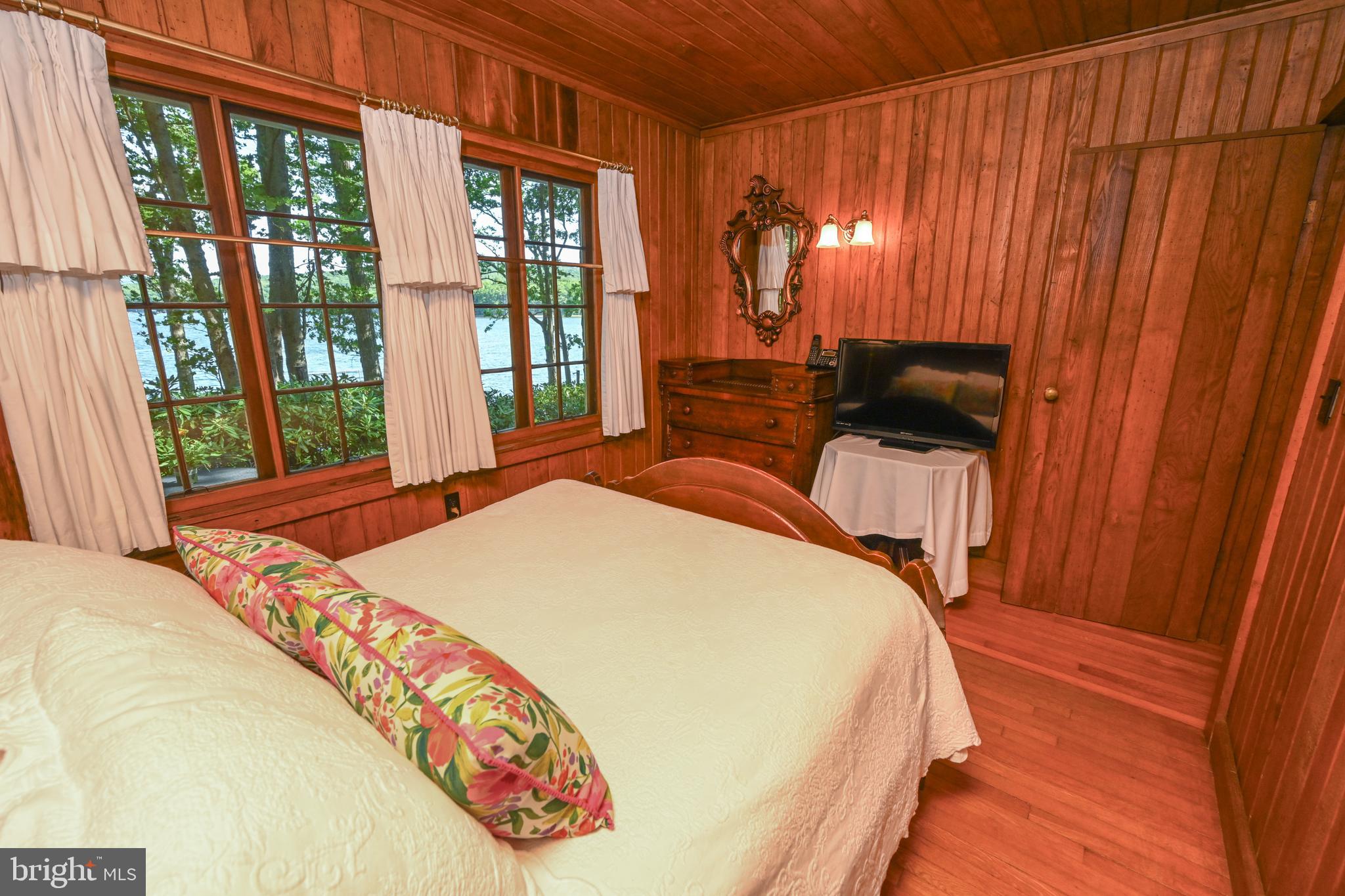 TURKEY NECK ESTATES - Residential