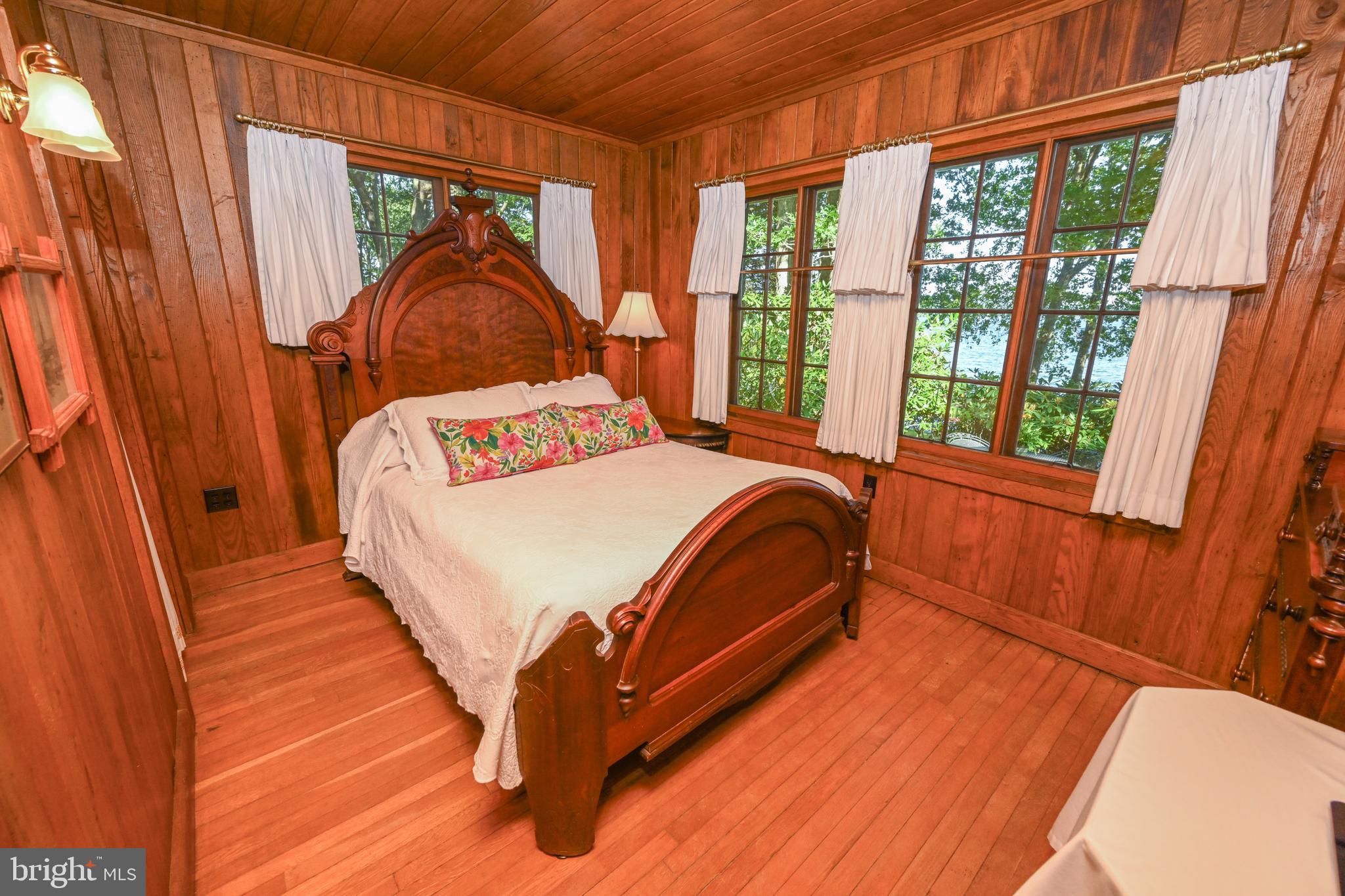 TURKEY NECK ESTATES - Residential