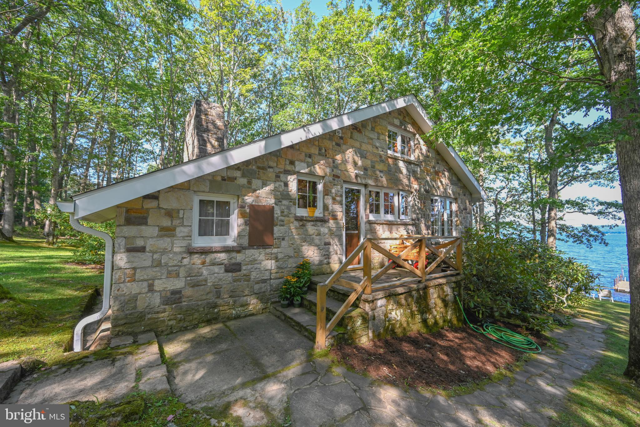 TURKEY NECK ESTATES - Residential