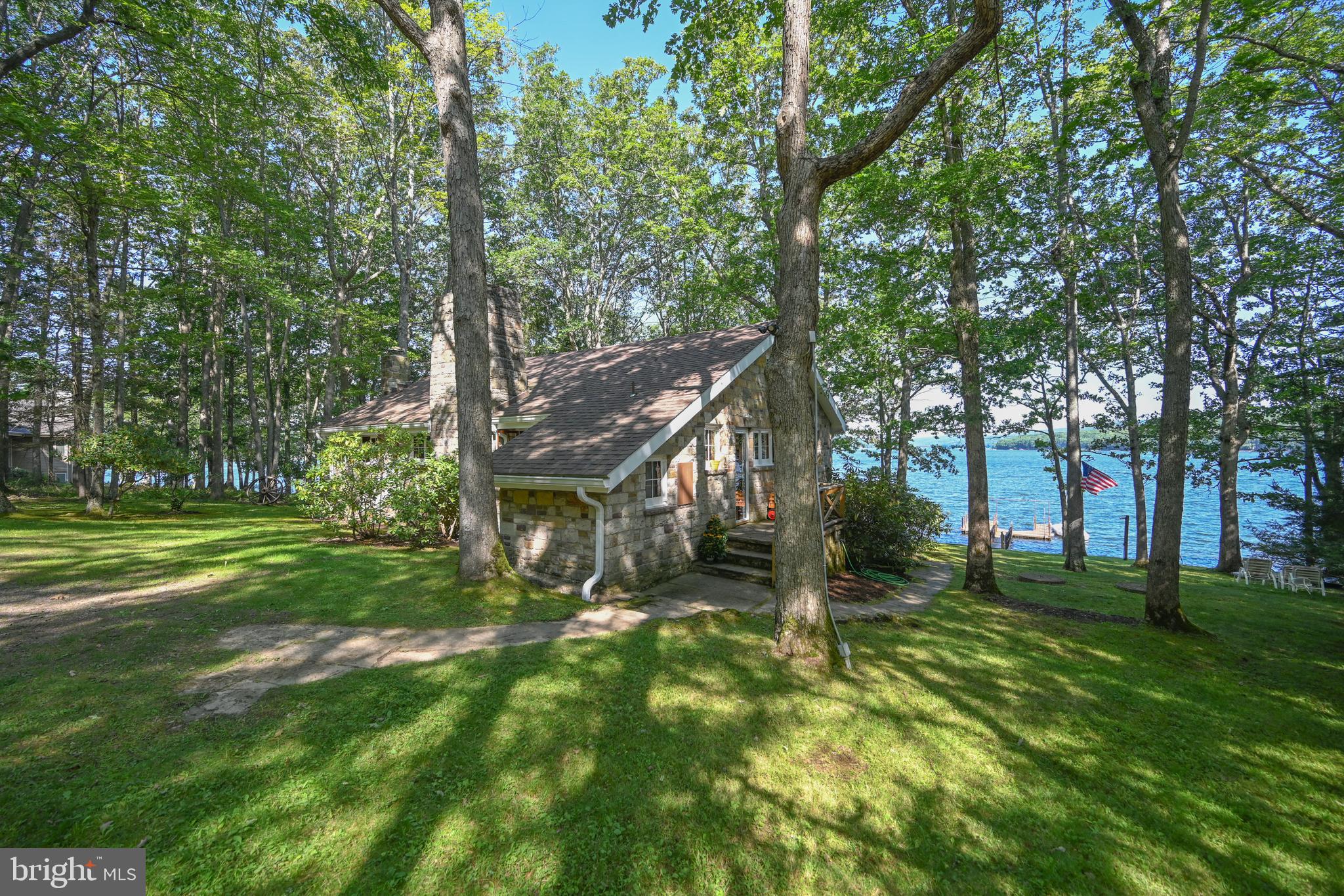 TURKEY NECK ESTATES - Residential