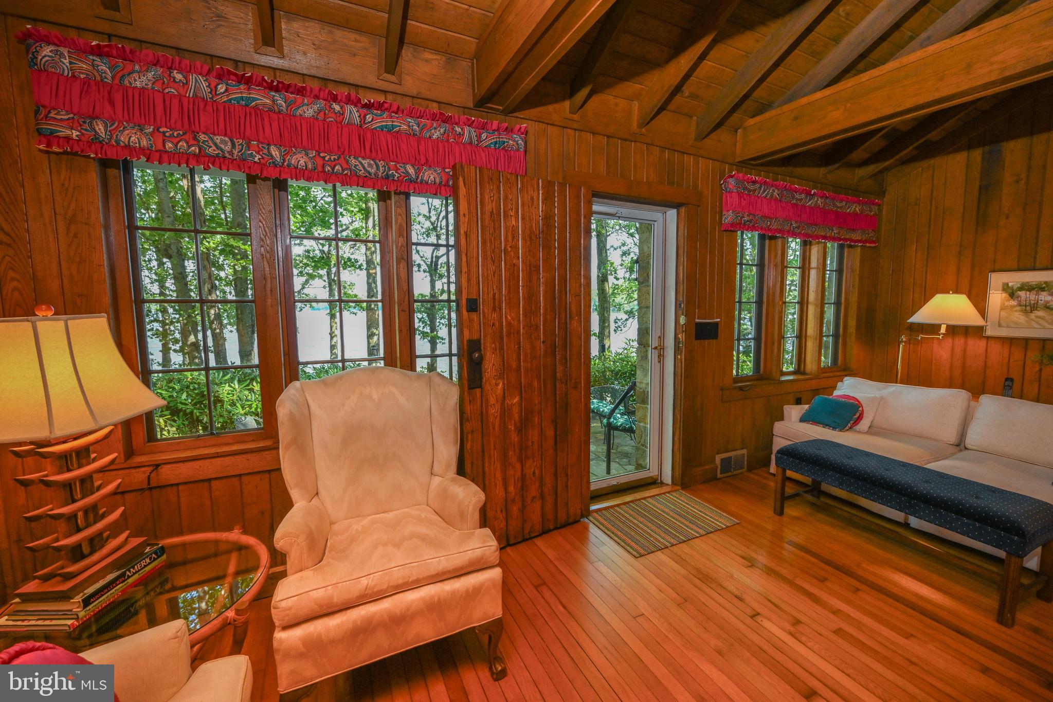 TURKEY NECK ESTATES - Residential