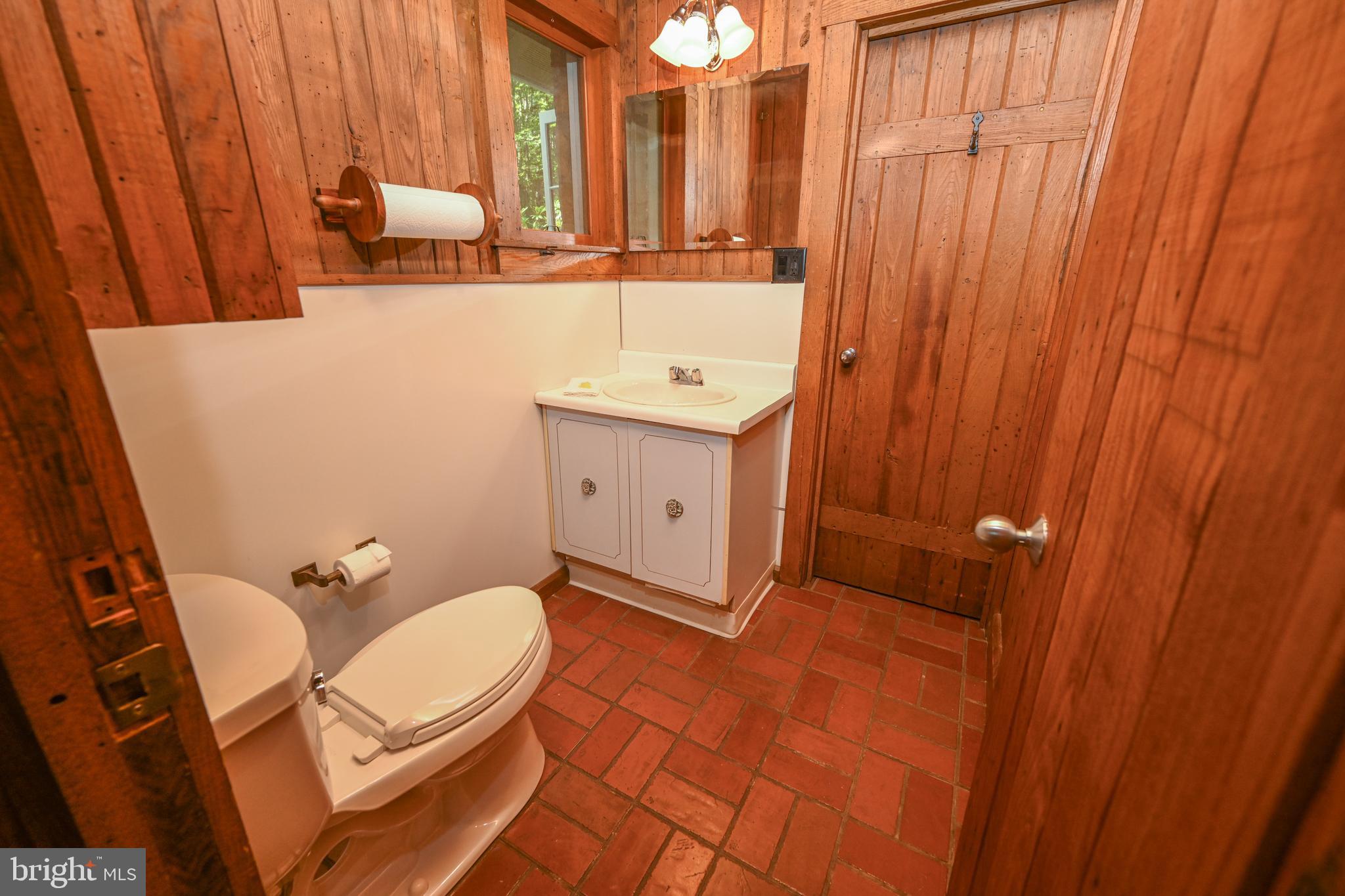 TURKEY NECK ESTATES - Residential