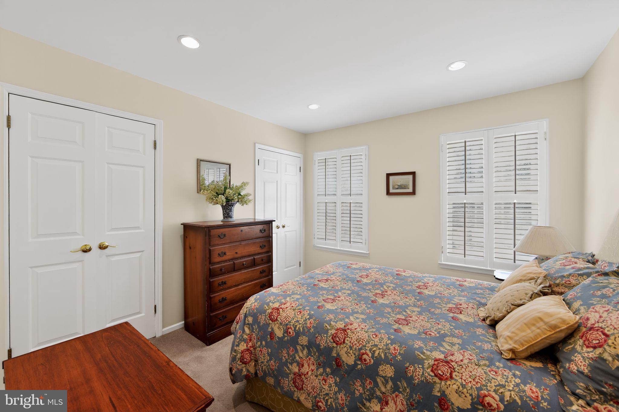 WEATHERSTONE - Residential