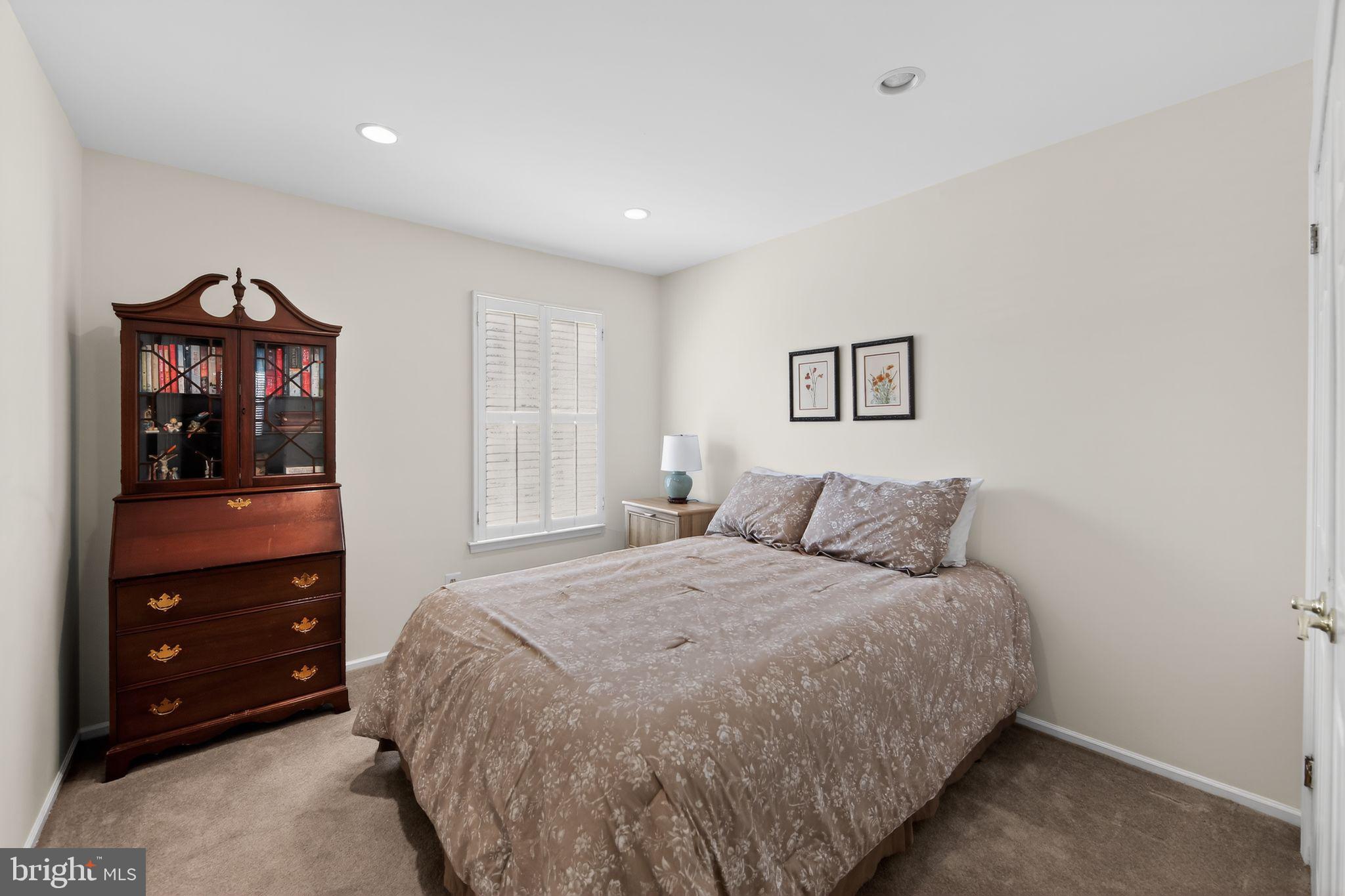 WEATHERSTONE - Residential