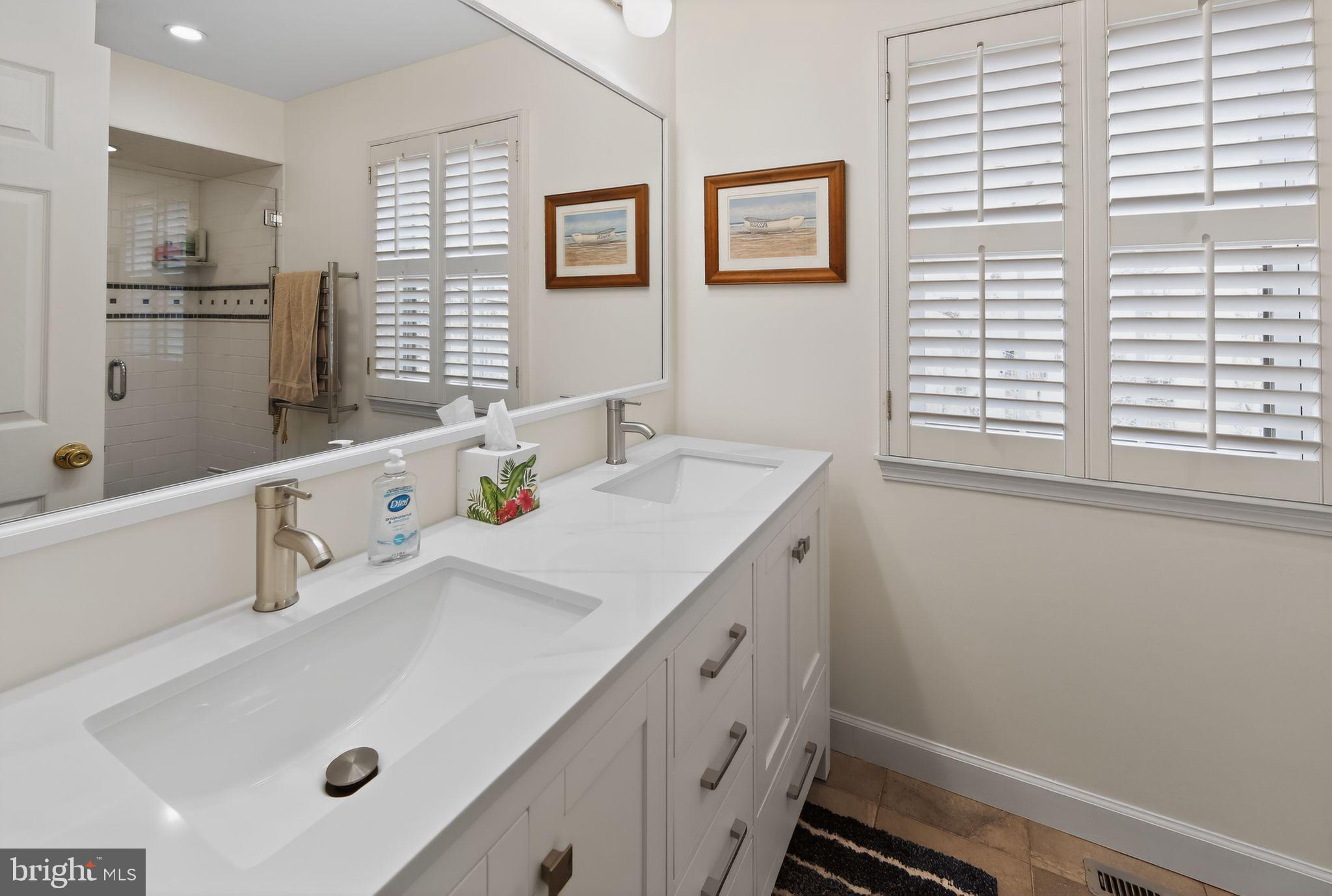 WEATHERSTONE - Residential