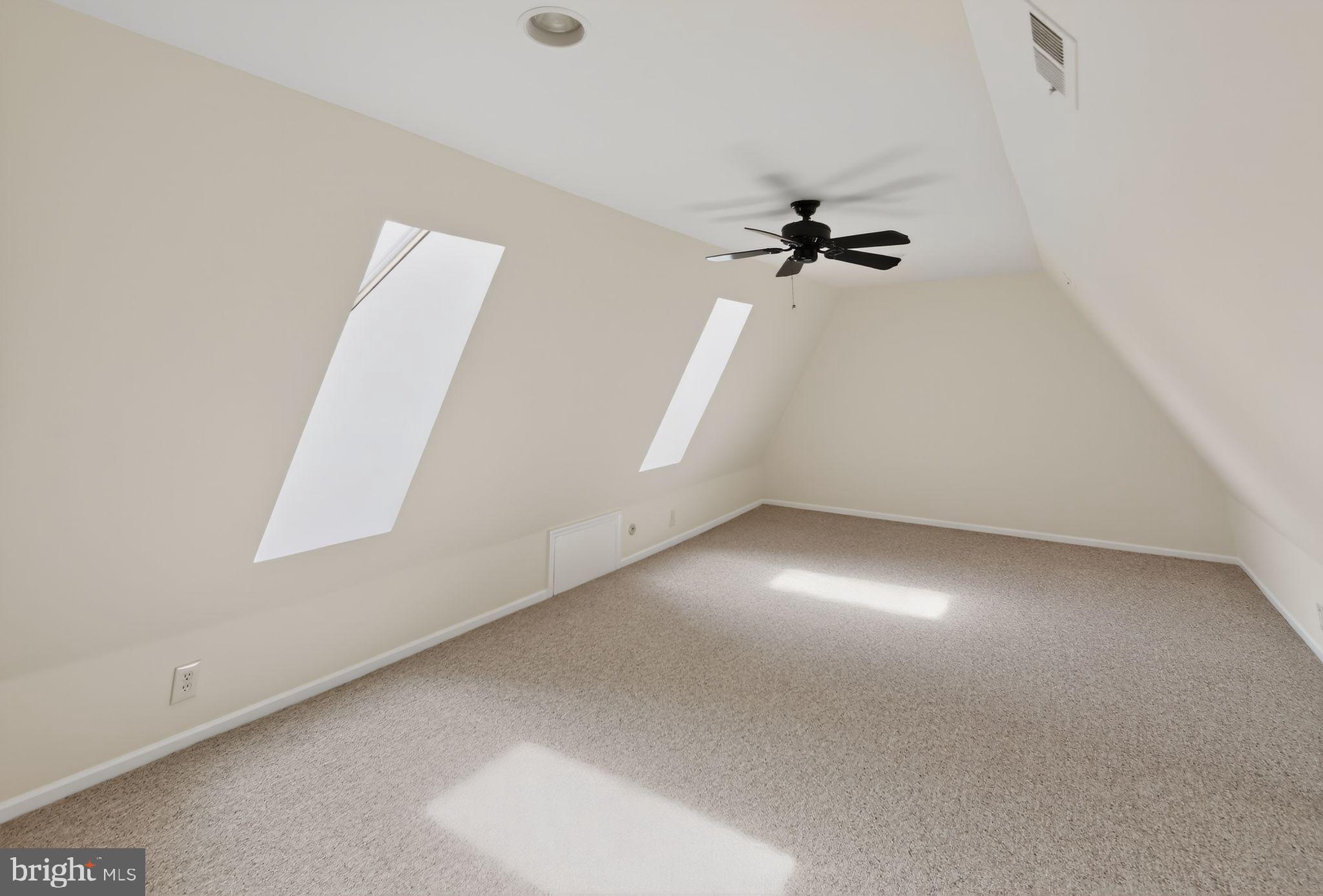 WEATHERSTONE - Residential