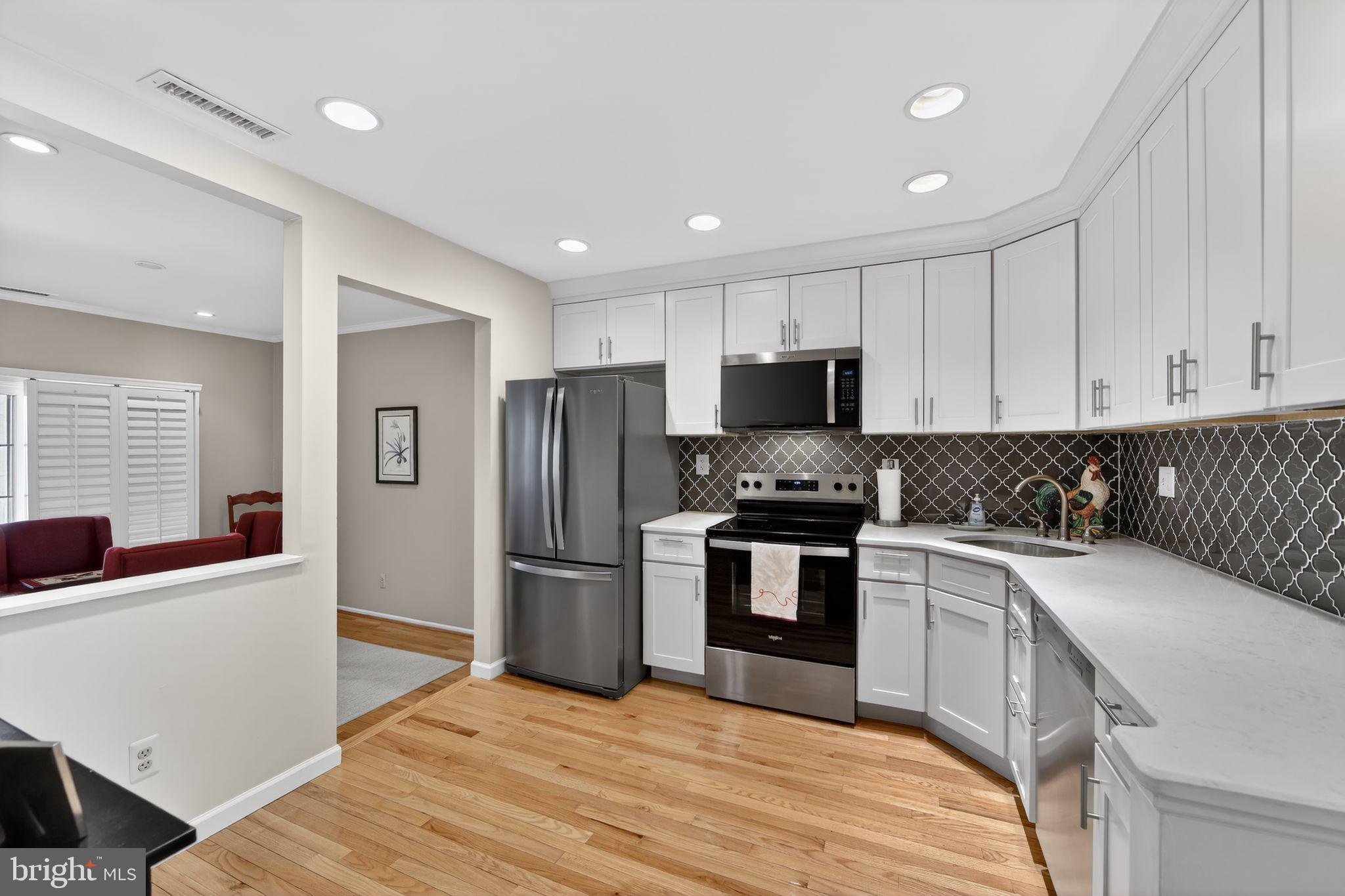 WEATHERSTONE - Residential