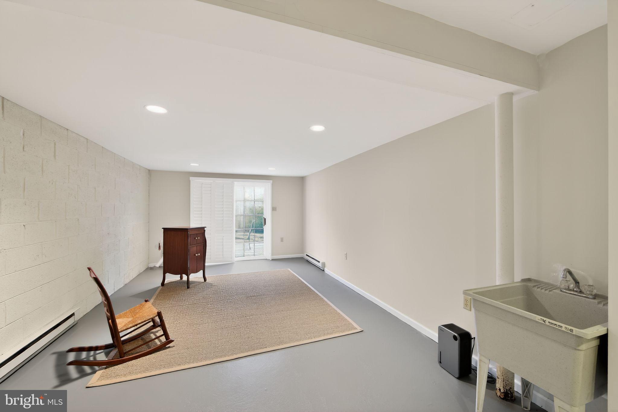 WEATHERSTONE - Residential