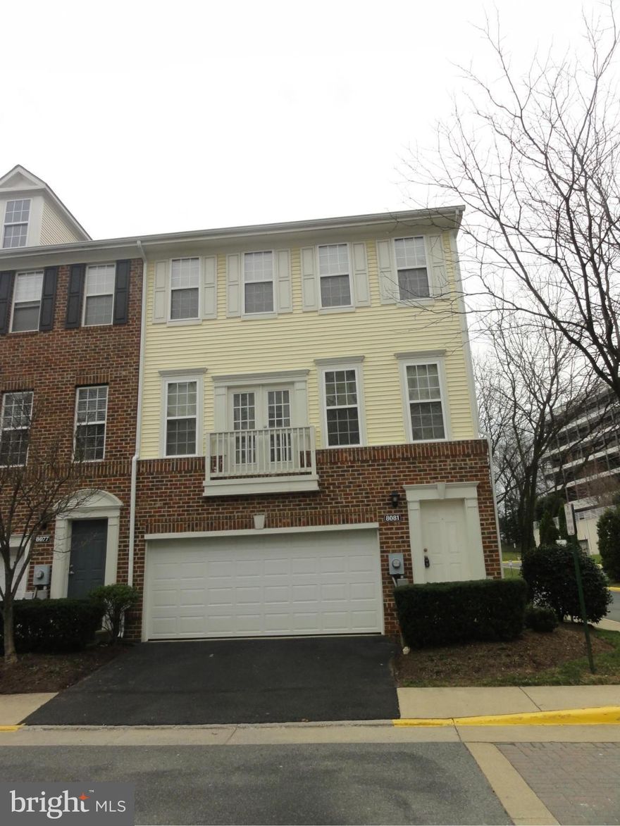 Beautiful 2 bed/2 bath end-unit townhouse condo w/ 2-car garage near Dunn Loring Metro. Close to Tysons & Washington DC. Near 495, 66, & Route 50. Across from restaurants & near the Mosaic District w/ shops, restaurants, & movie theater. Rent includes clubhouse w/ 24-hour fitness center, outdoor swimming pool & water/sewer bill. NO PETS & NO SMOKING.