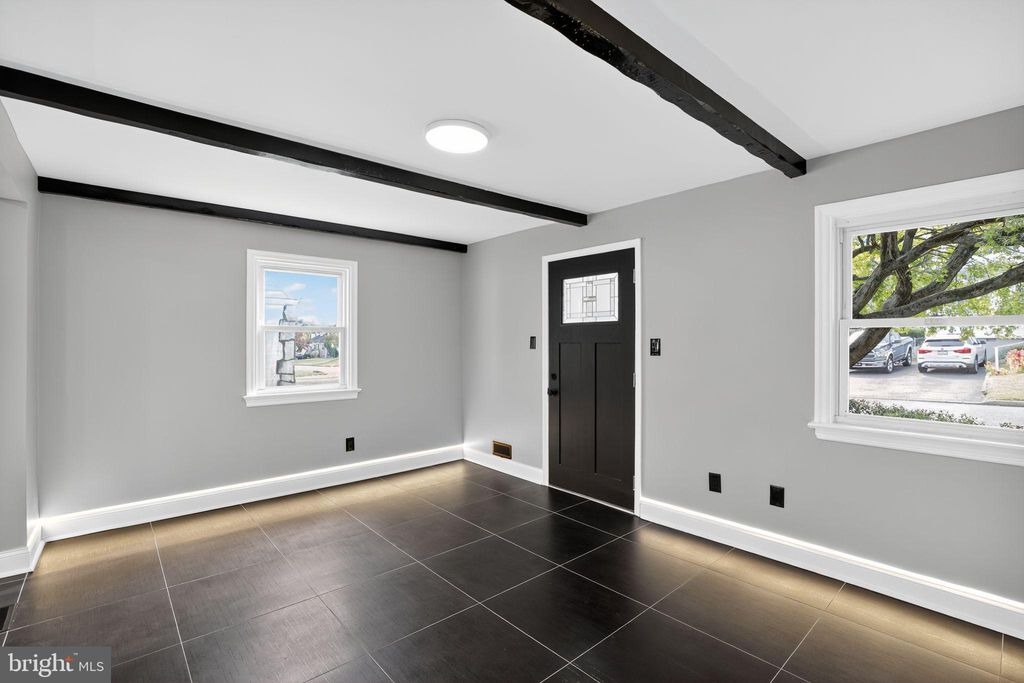Photo of 505 Crown Street, WILLOW GROVE, PA 19090 (MLS # PAMC2157914)