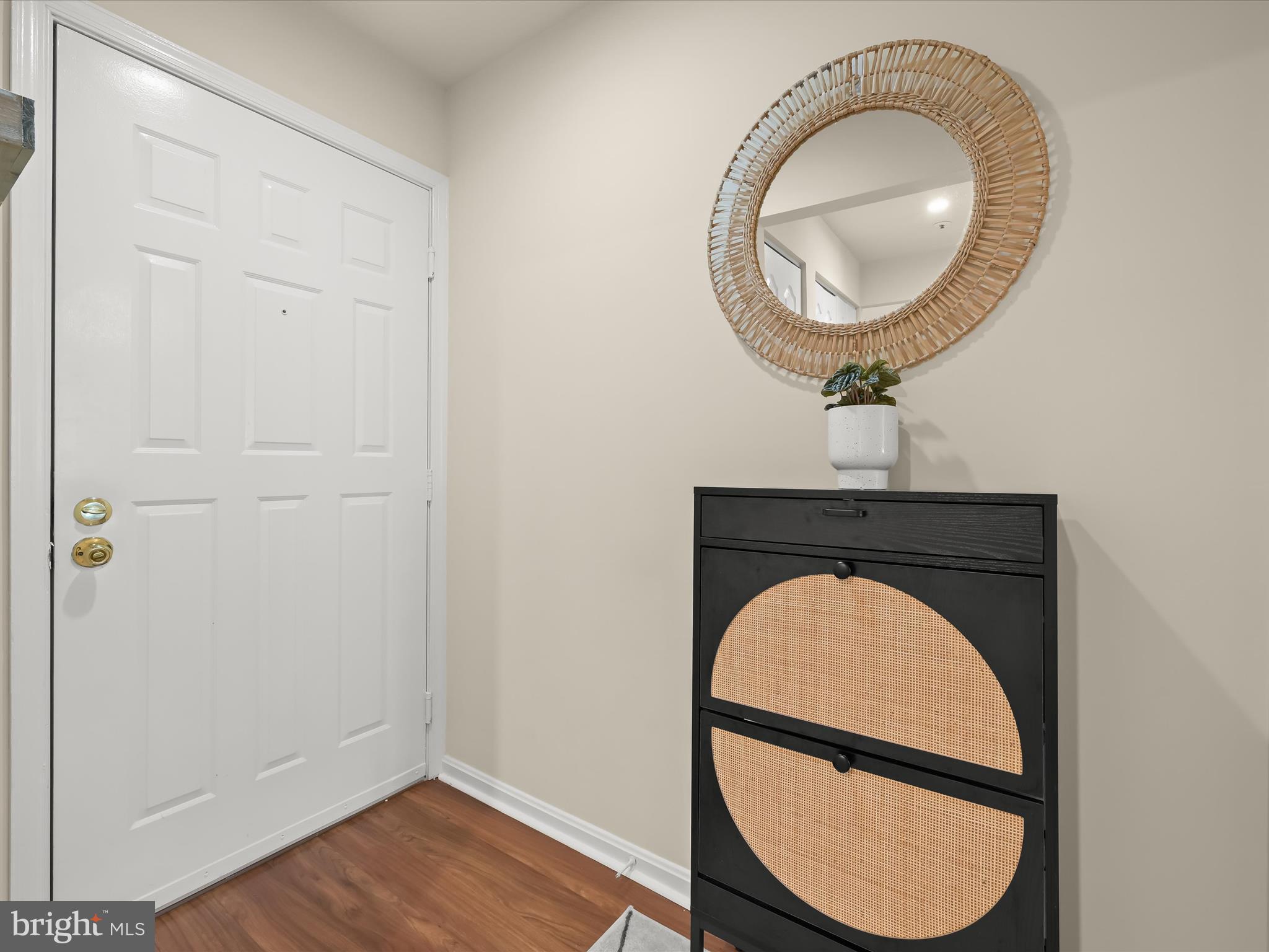 VILLAGE OF MONTGOMERY RUN - Residential