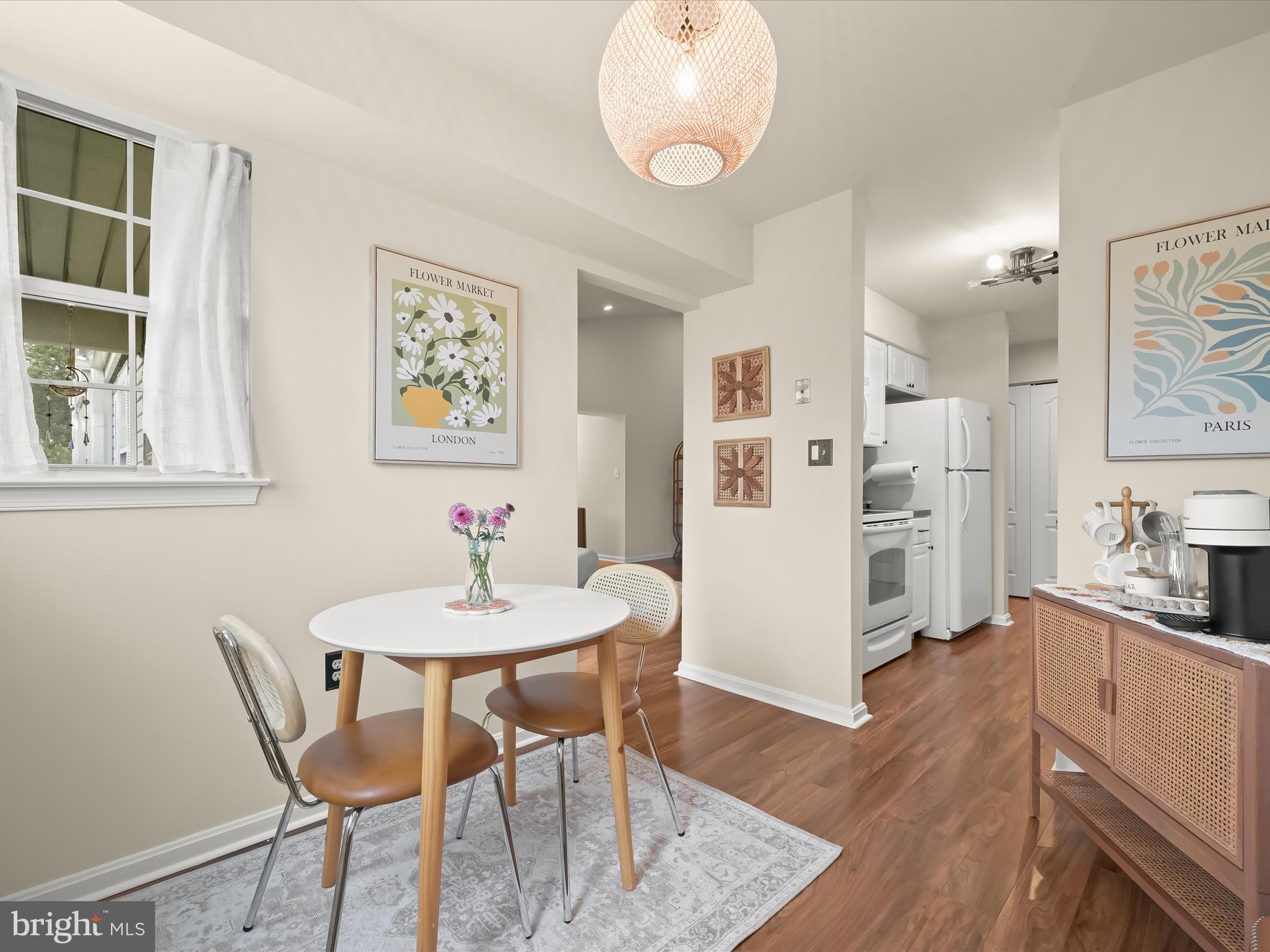 VILLAGE OF MONTGOMERY RUN - Residential