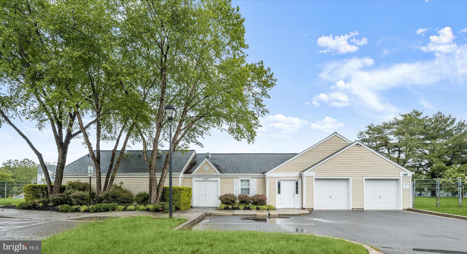 VILLAGE OF MONTGOMERY RUN - Residential