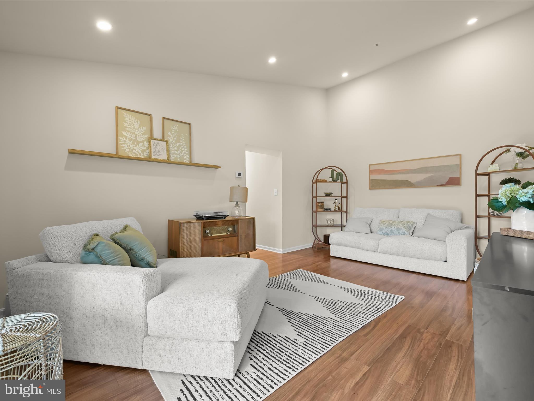 VILLAGE OF MONTGOMERY RUN - Residential