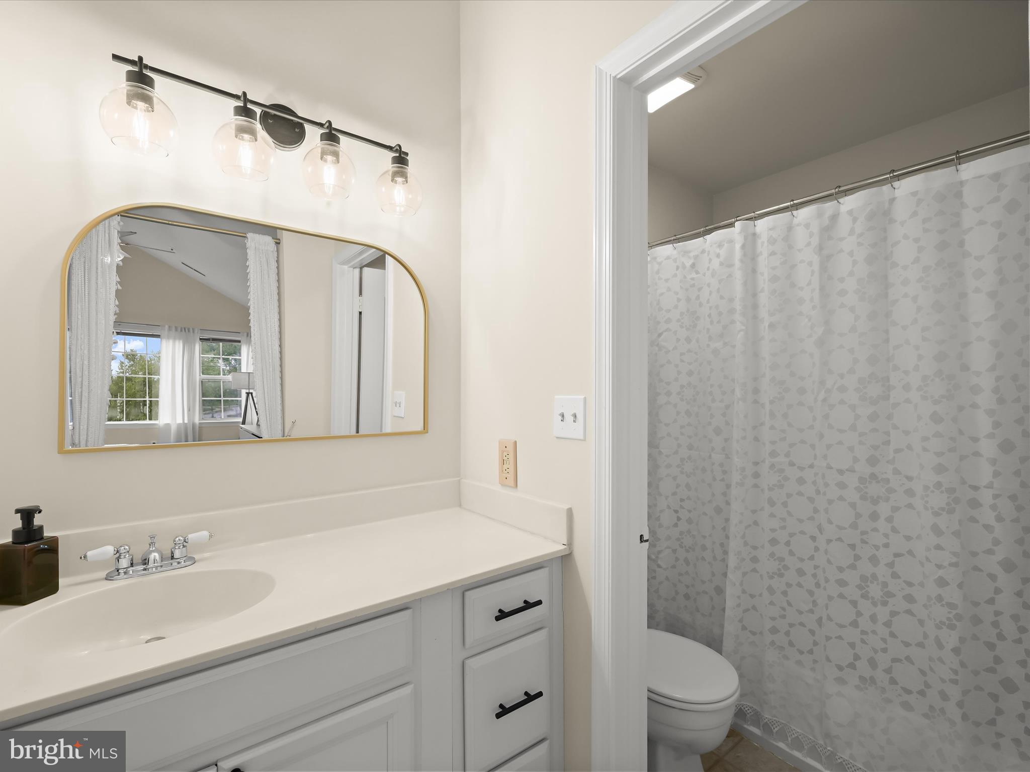 VILLAGE OF MONTGOMERY RUN - Residential