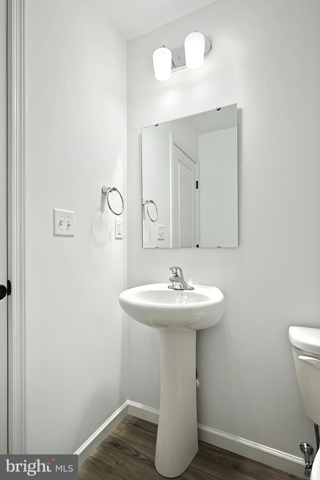 HICKORY POINTE - Residential