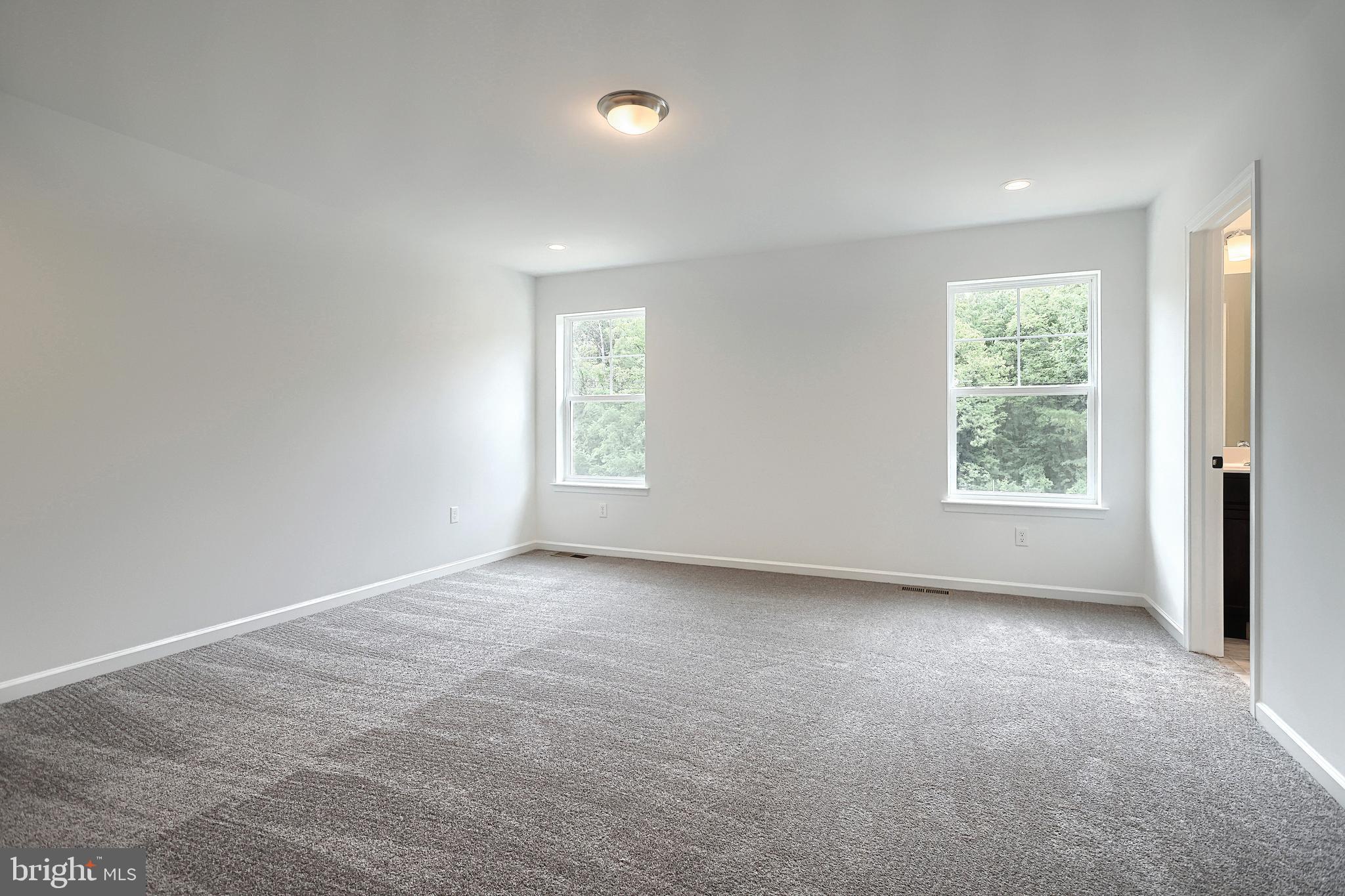 HICKORY POINTE - Residential