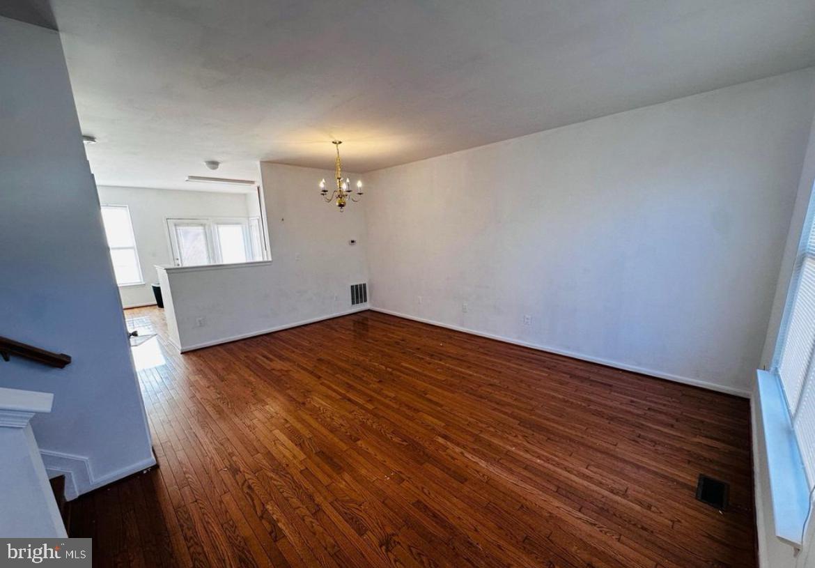 FRANKFORD ESTATES - Residential Lease