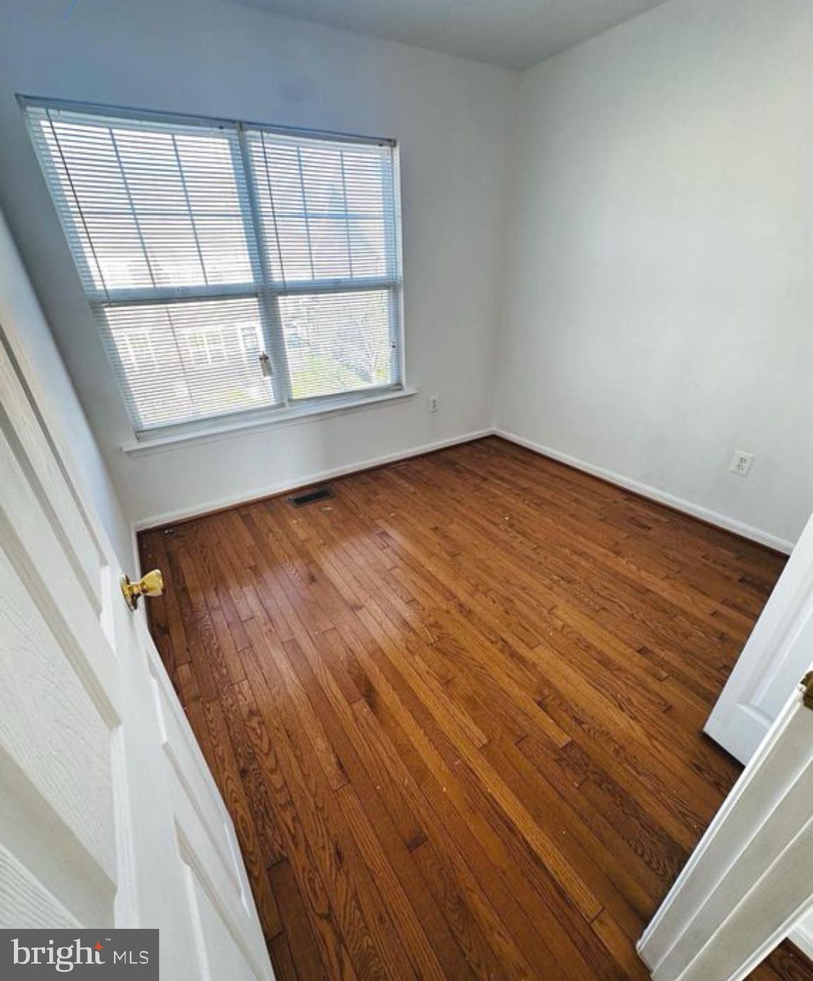 FRANKFORD ESTATES - Residential Lease