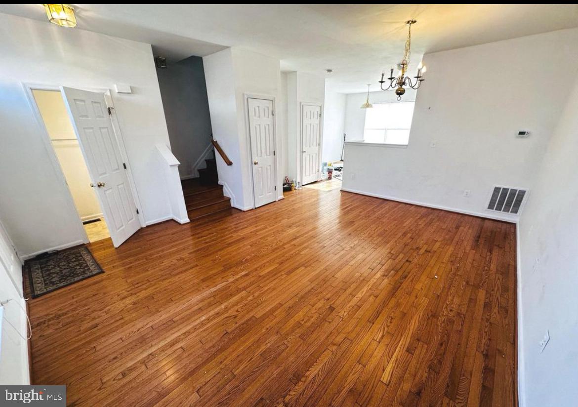 FRANKFORD ESTATES - Residential Lease