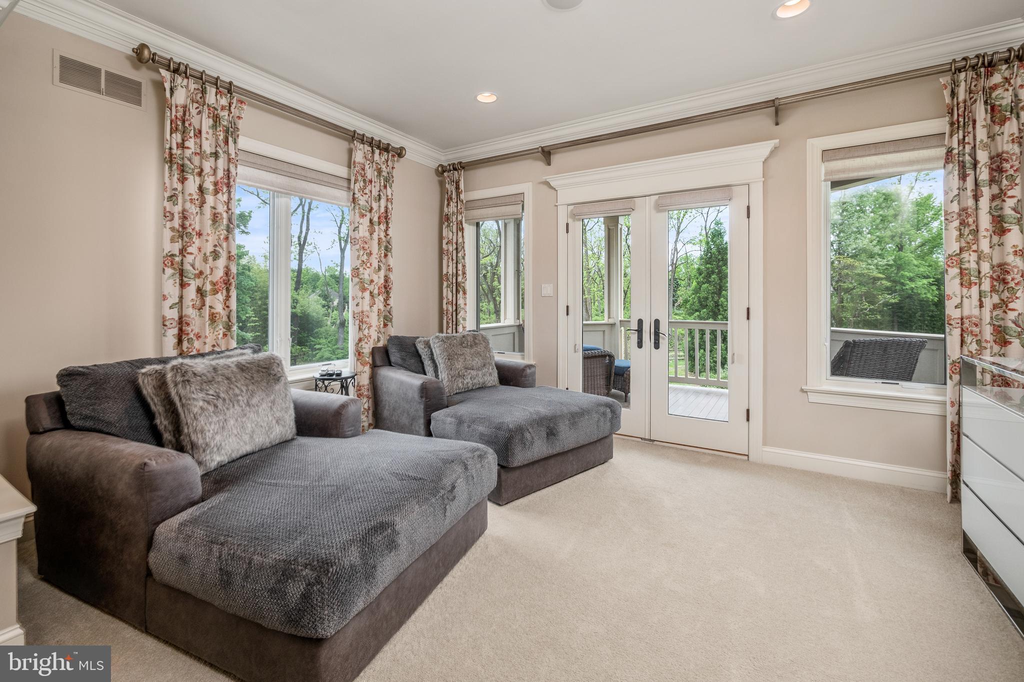 WHITEACRE HILL - Residential