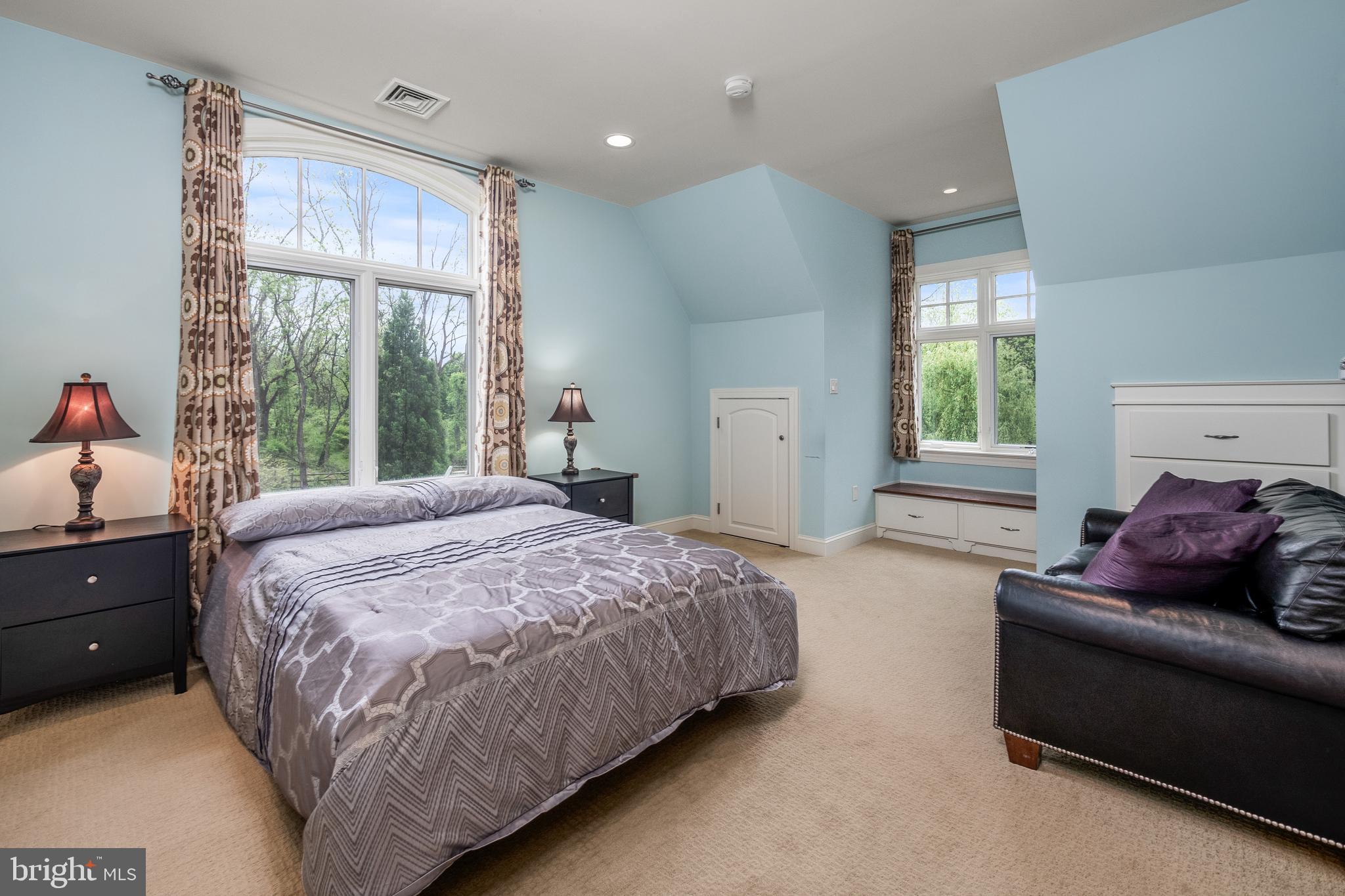 WHITEACRE HILL - Residential