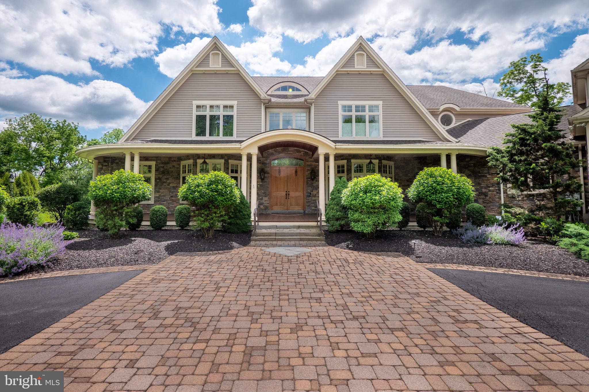 WHITEACRE HILL - Residential