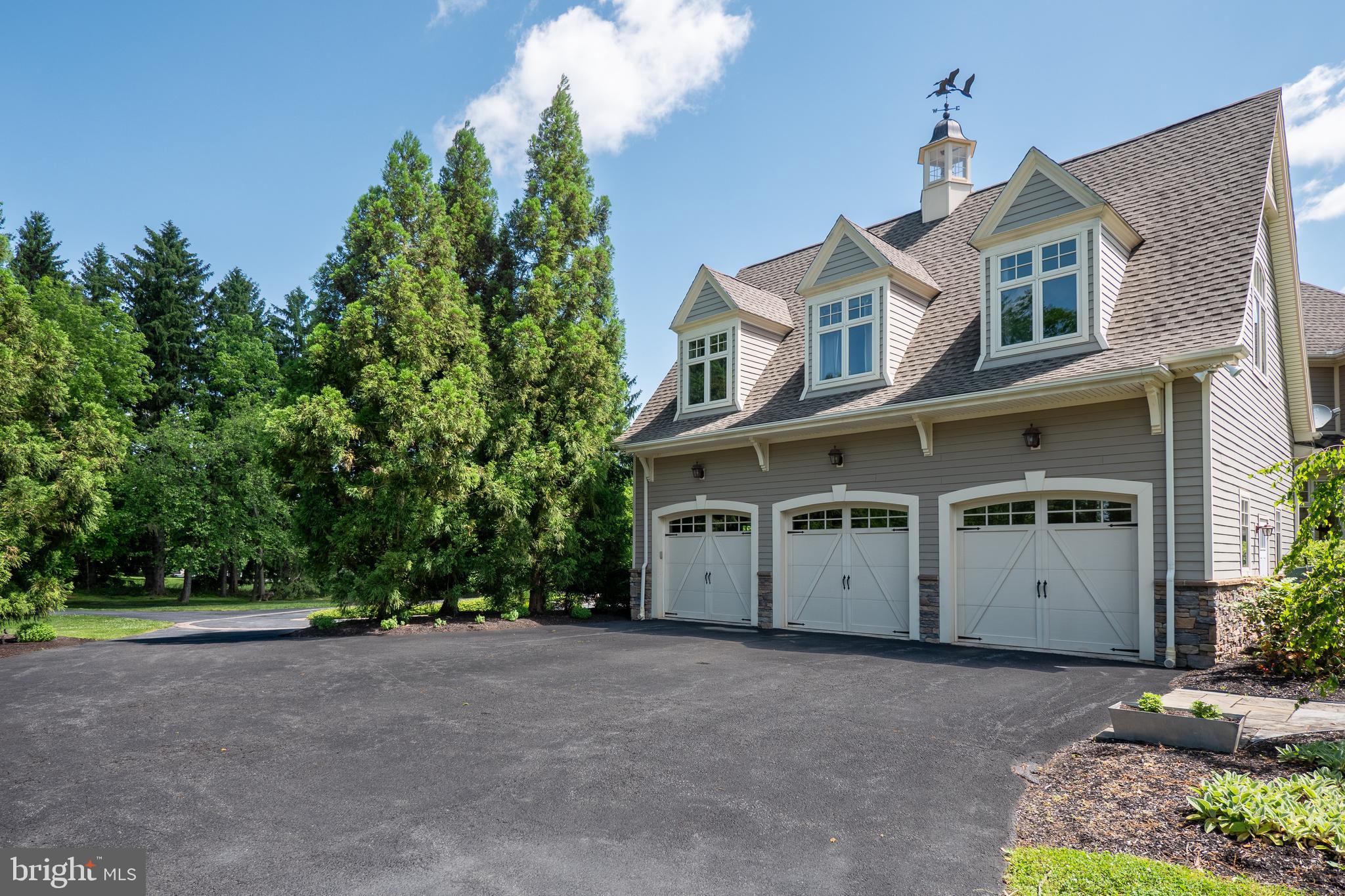 WHITEACRE HILL - Residential