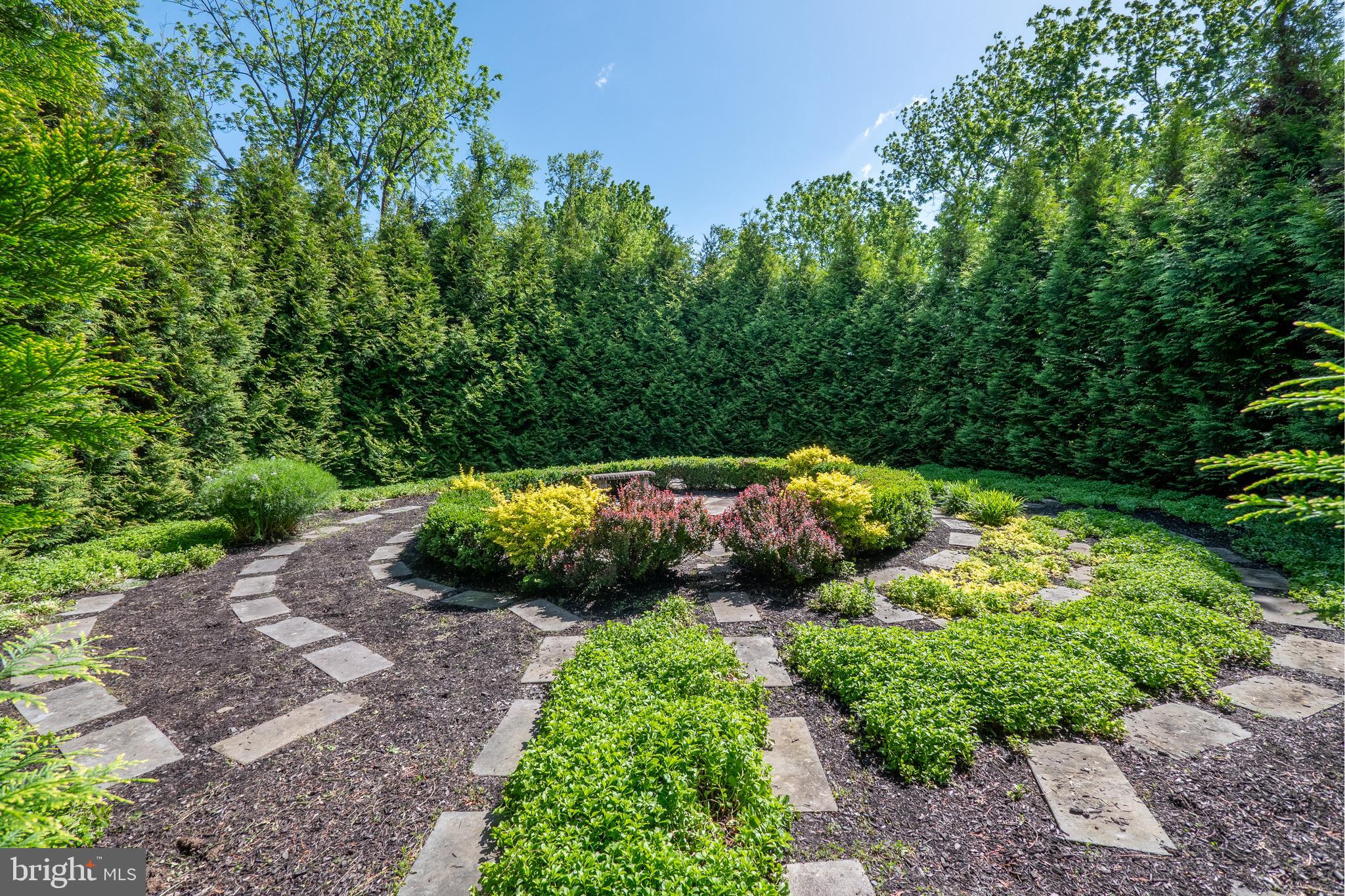 WHITEACRE HILL - Residential