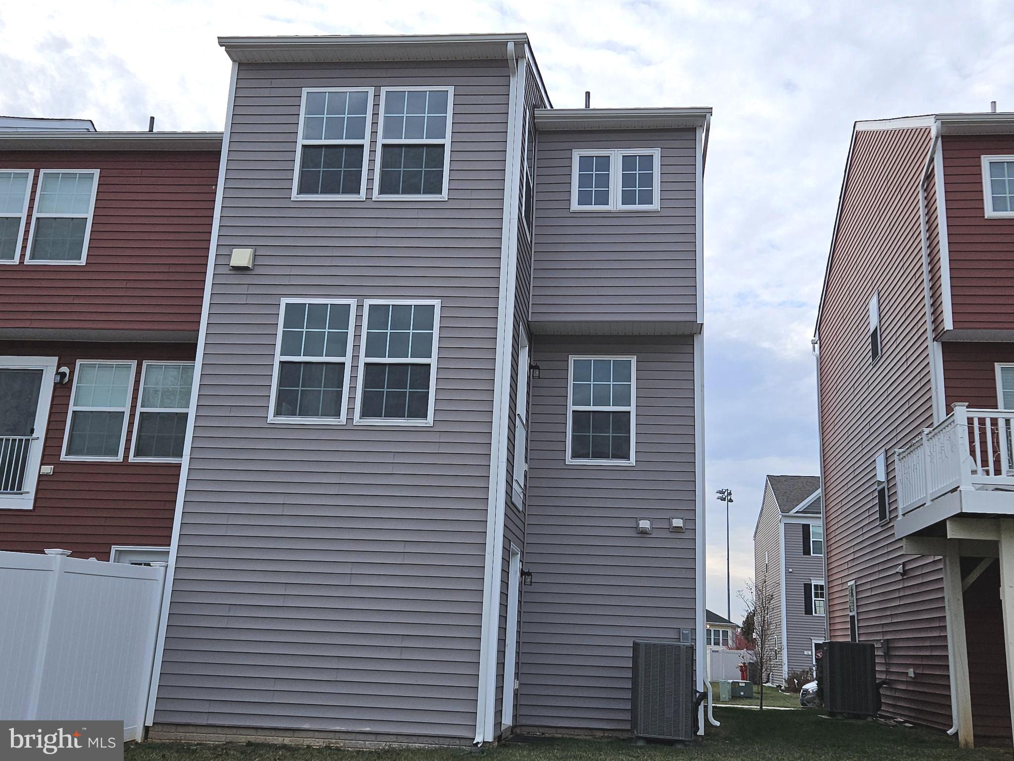 BRIAR RUN - Residential