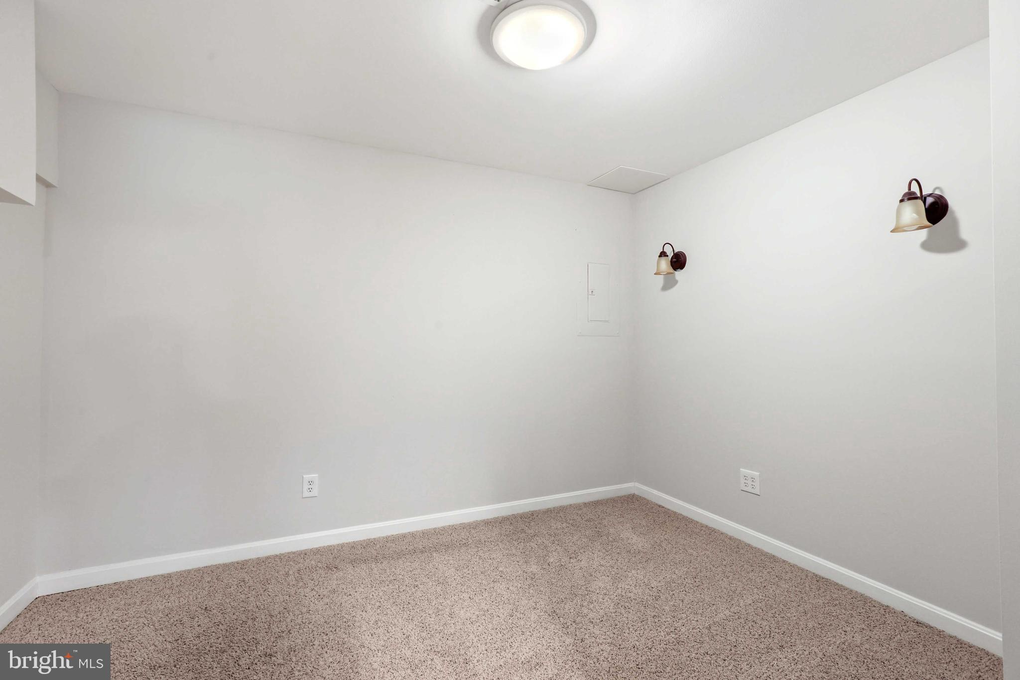 BEDFORD CROSSING - Residential