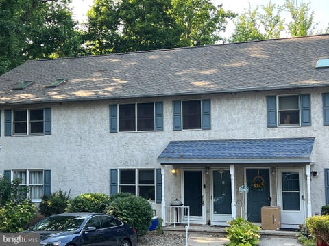 Condo For Sale - 10 Maplewood Avenue #2B<br/> Berks County, MOHNTON, PA 19540