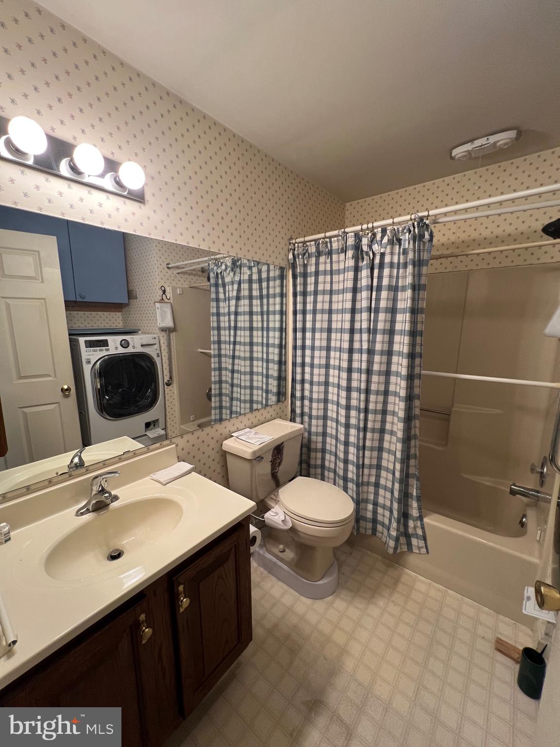 10 MAPLEWOOD AVENUE 2B