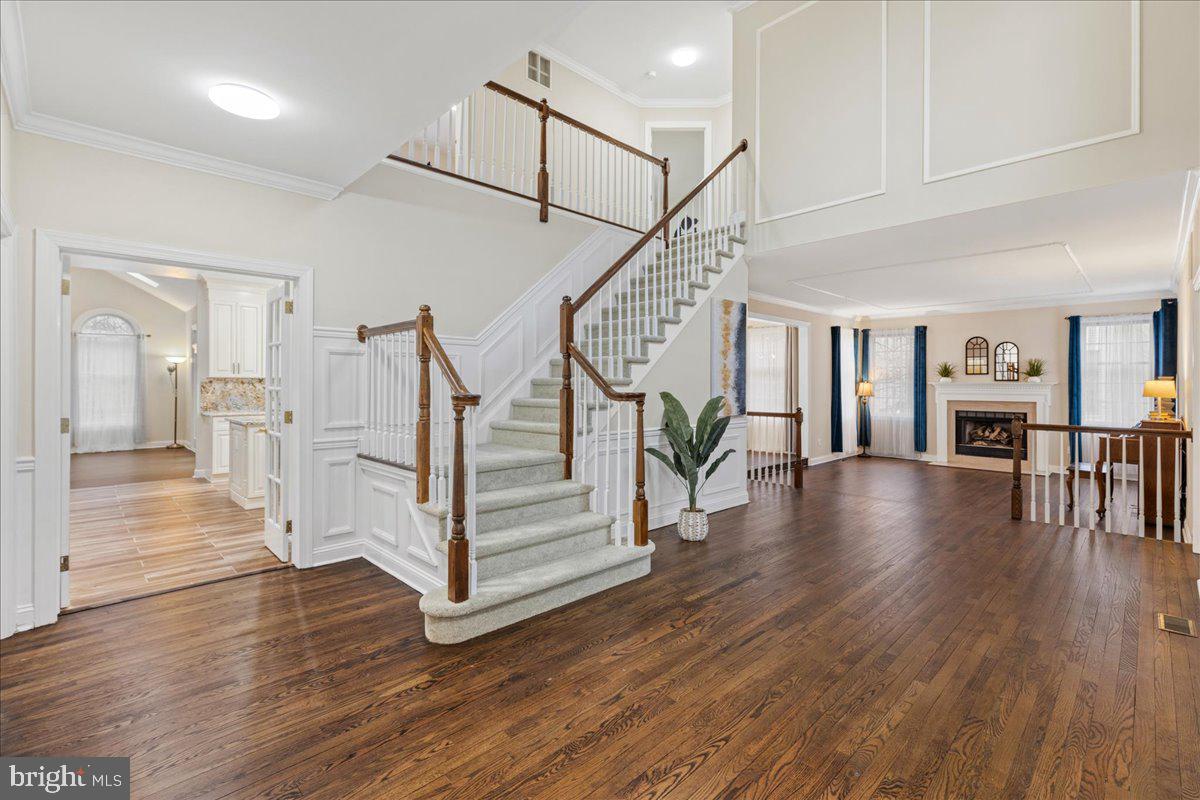 15 DICKENS DRIVE