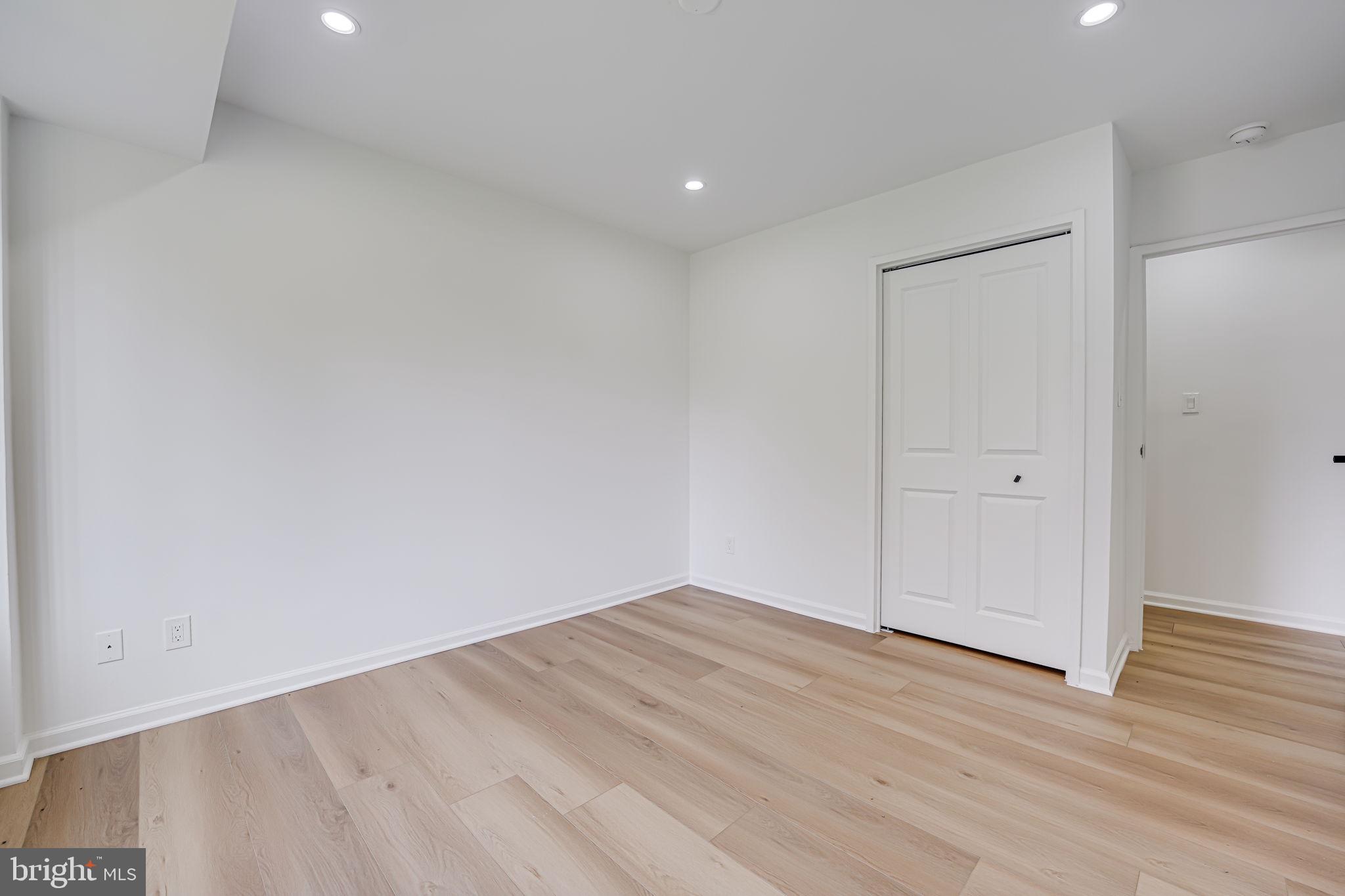 MAIN STREET GREEN - Residential