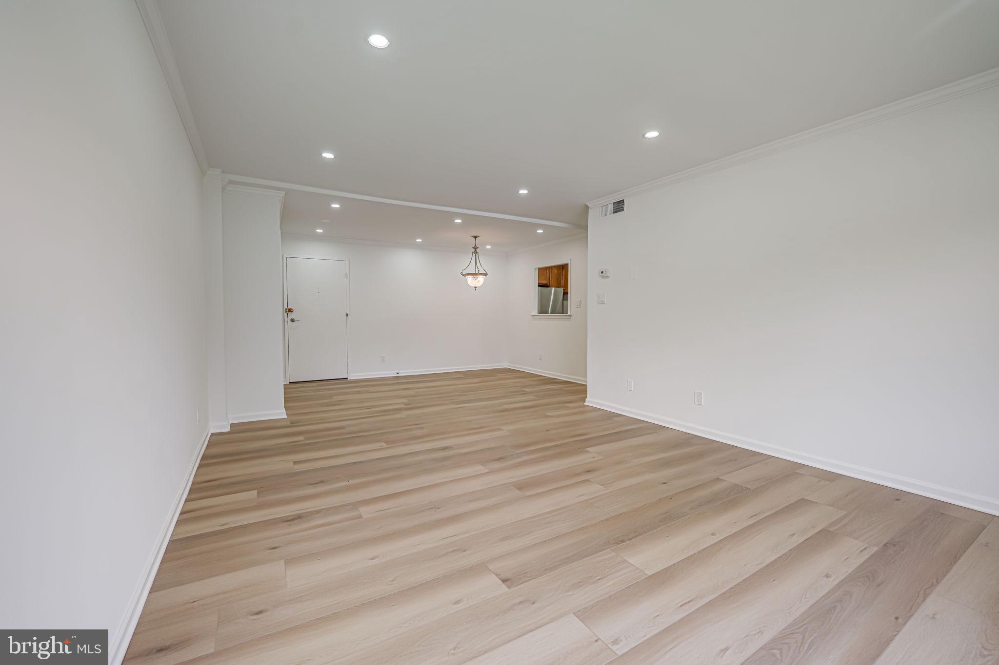 MAIN STREET GREEN - Residential