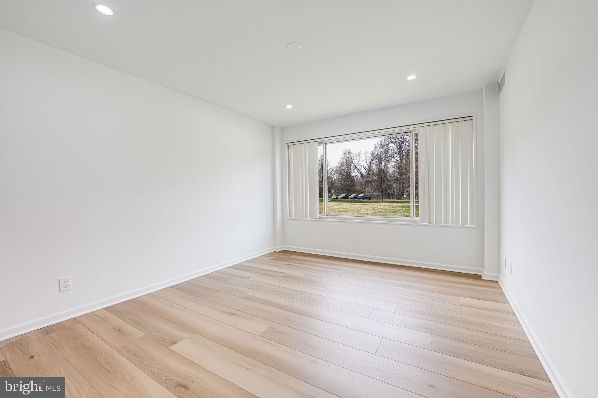 MAIN STREET GREEN - Residential