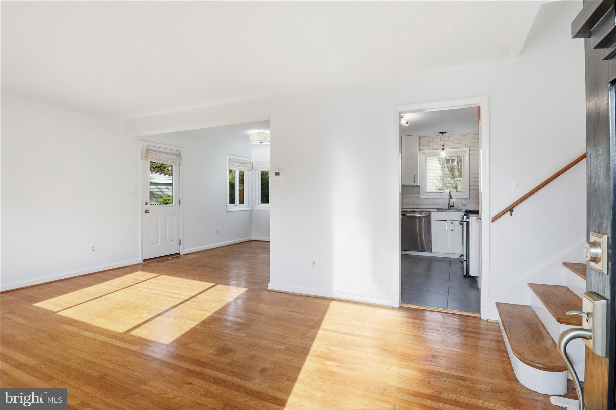 5201 RICHENBACHER AVENUE